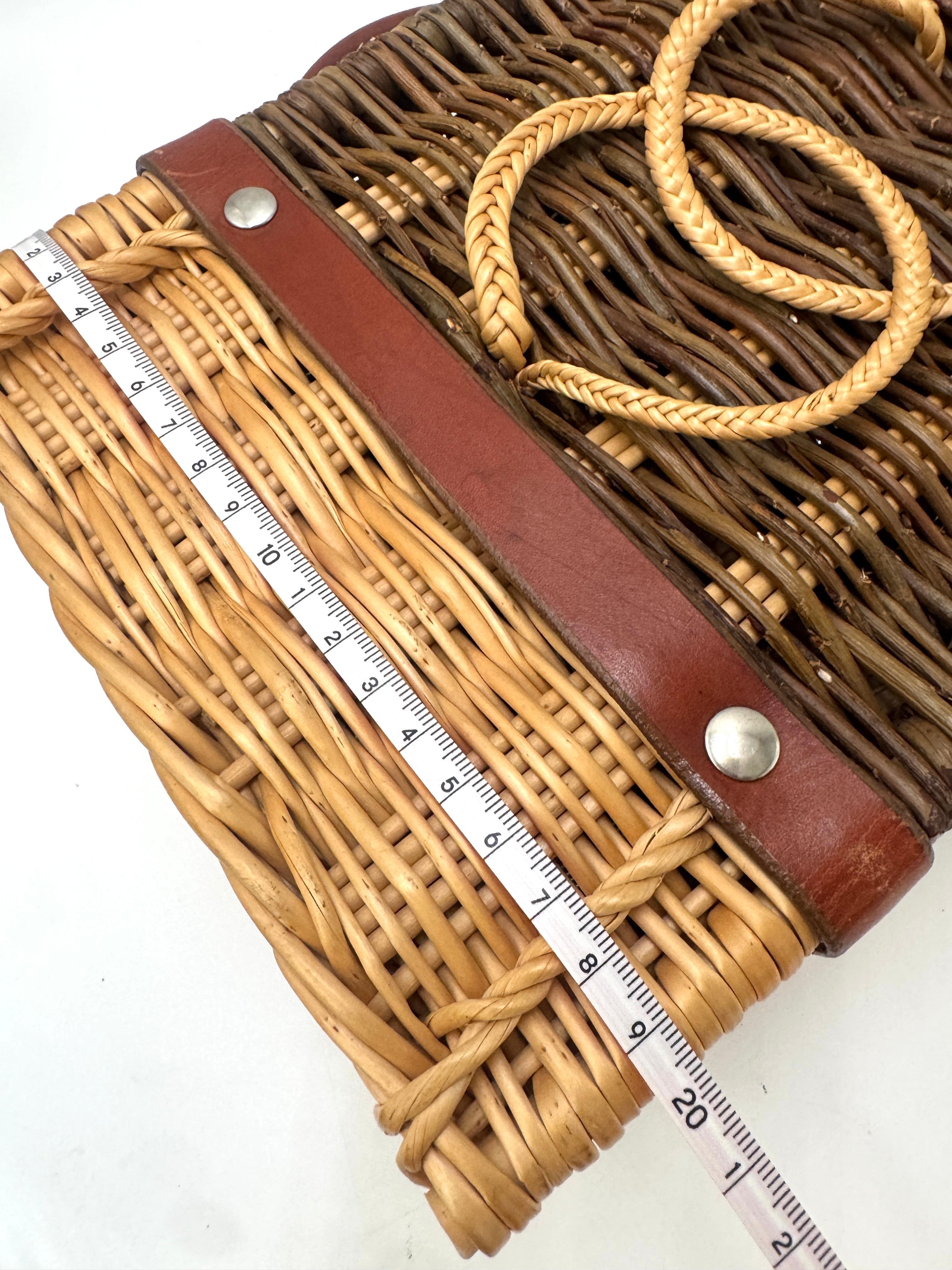 Chanel Limited Edition Wicker Petanque Bocce Ball Set For Sale 10