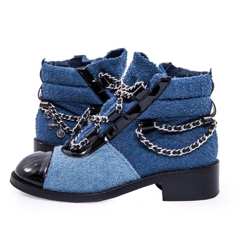 CHANEL Limited Series Boots in Blue Sponge Style Fabric Size 37.5 In New Condition In Paris, FR