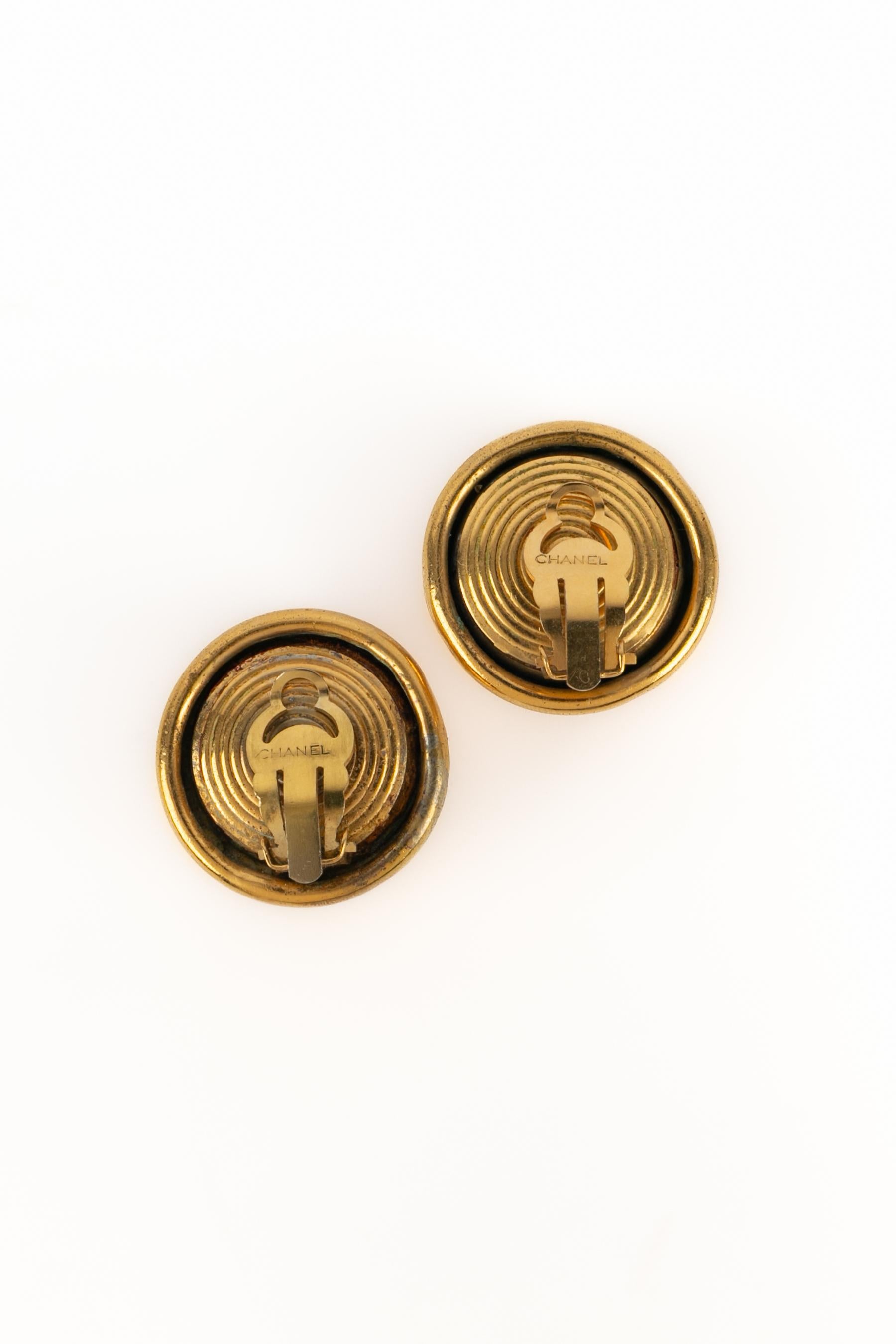 Chanel Löwe Ohrringe Damen im Angebot