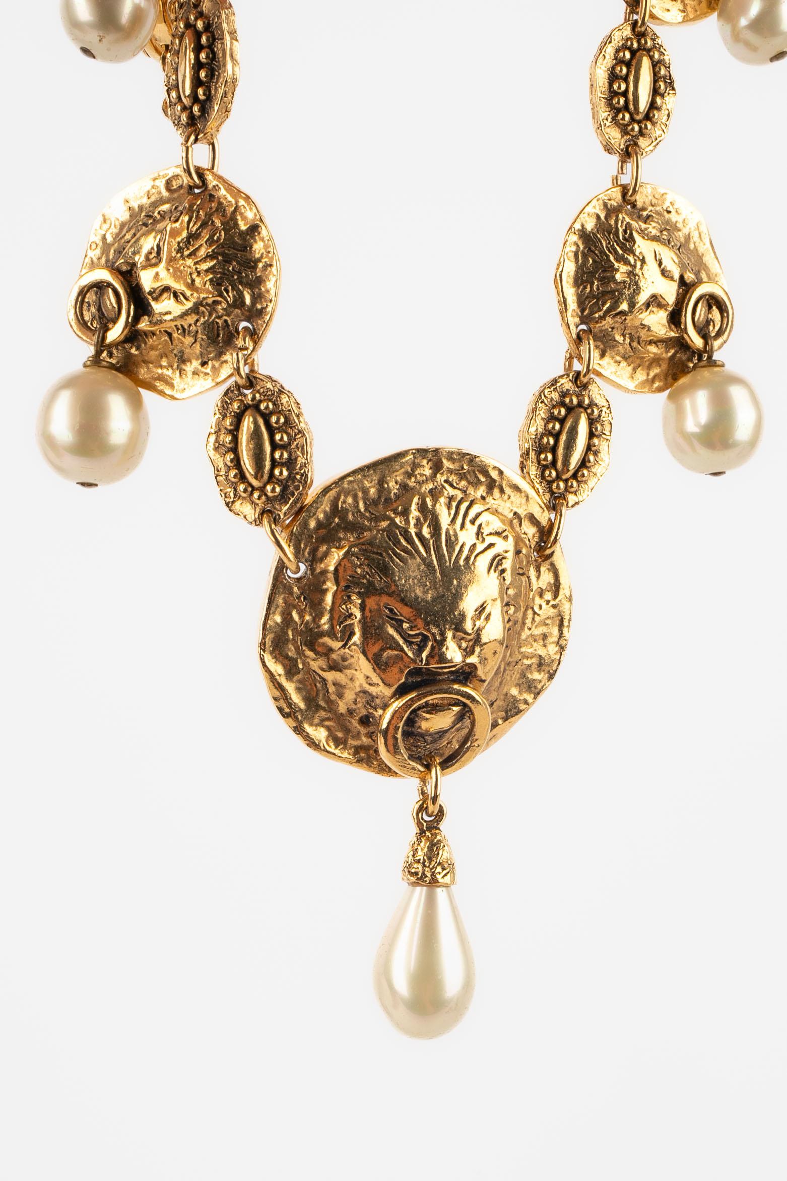 Chanel lion necklace 3