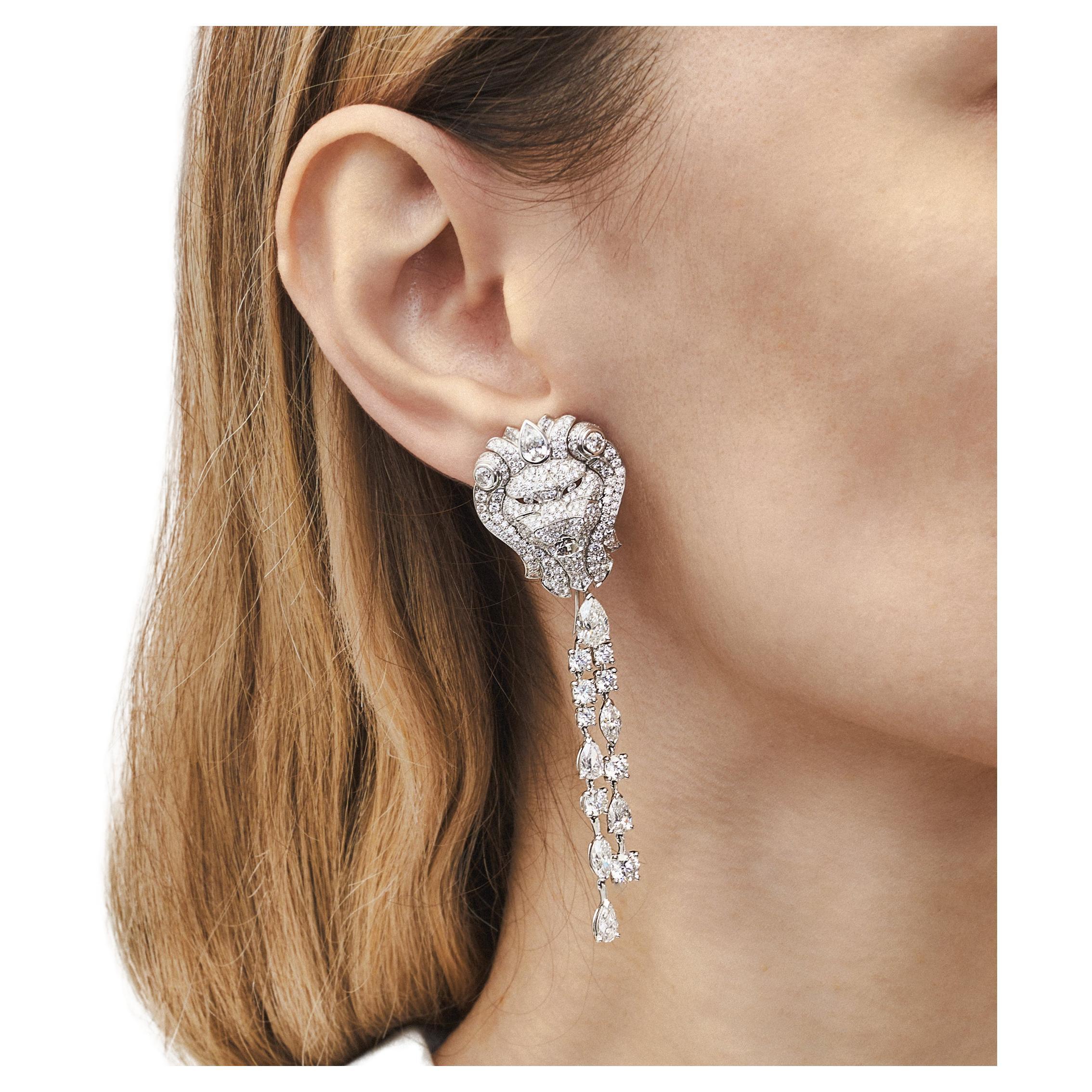 Square Cut Chanel Lion White Gold Diamond Earrings J60875 For Sale