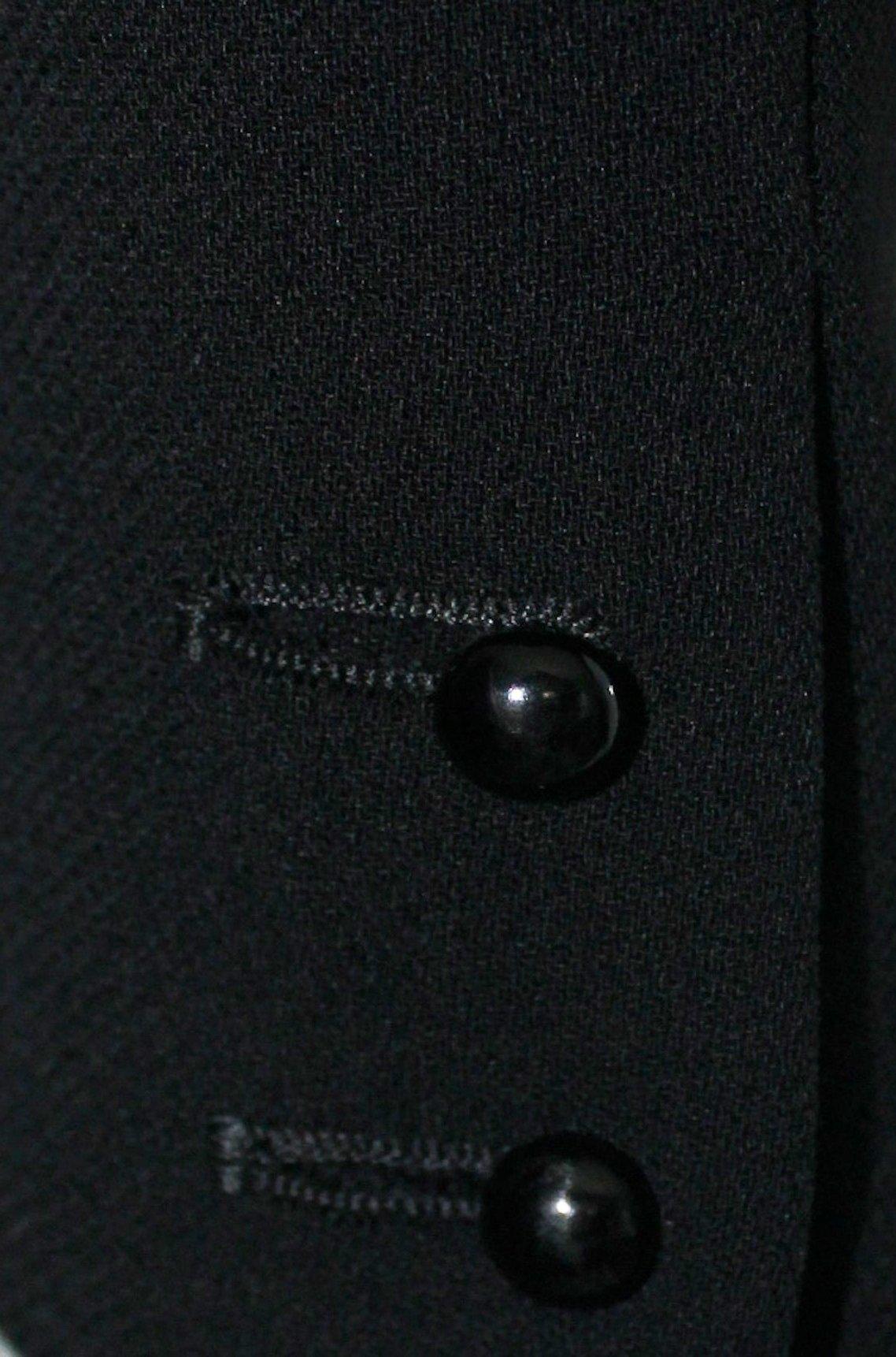 Chanel Little Black Jacket Tuxedo-Style Evening Jacket Blazer with Chain Detail In Good Condition In Switzerland, CH