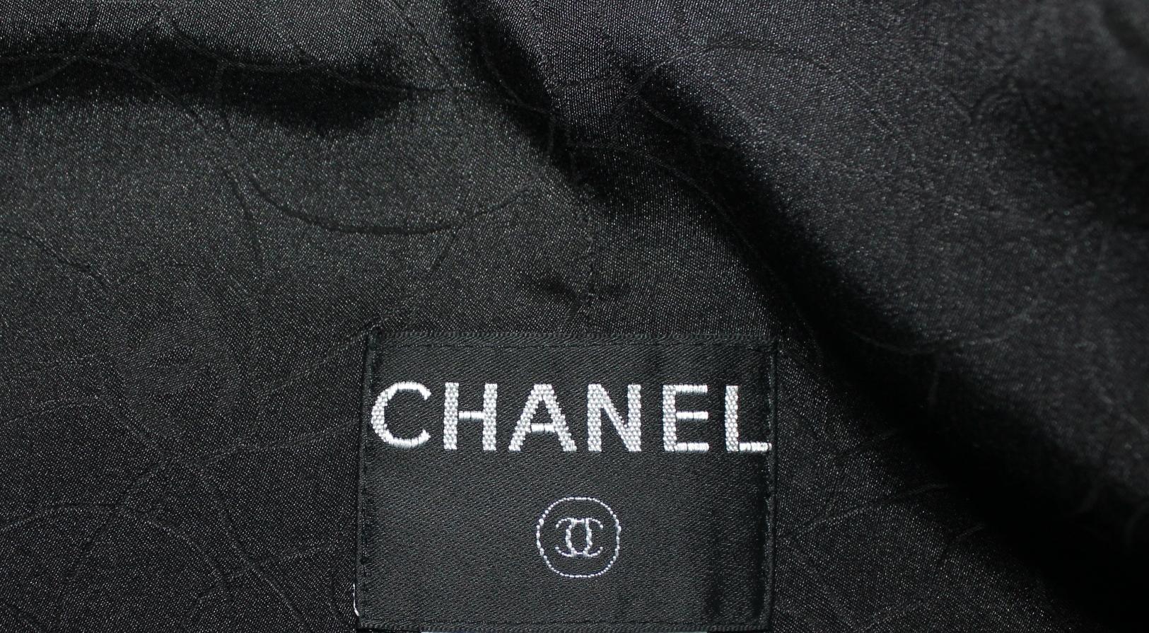 Women's Chanel Little Black Jacket Tuxedo-Style Evening Jacket Blazer with Chain Detail