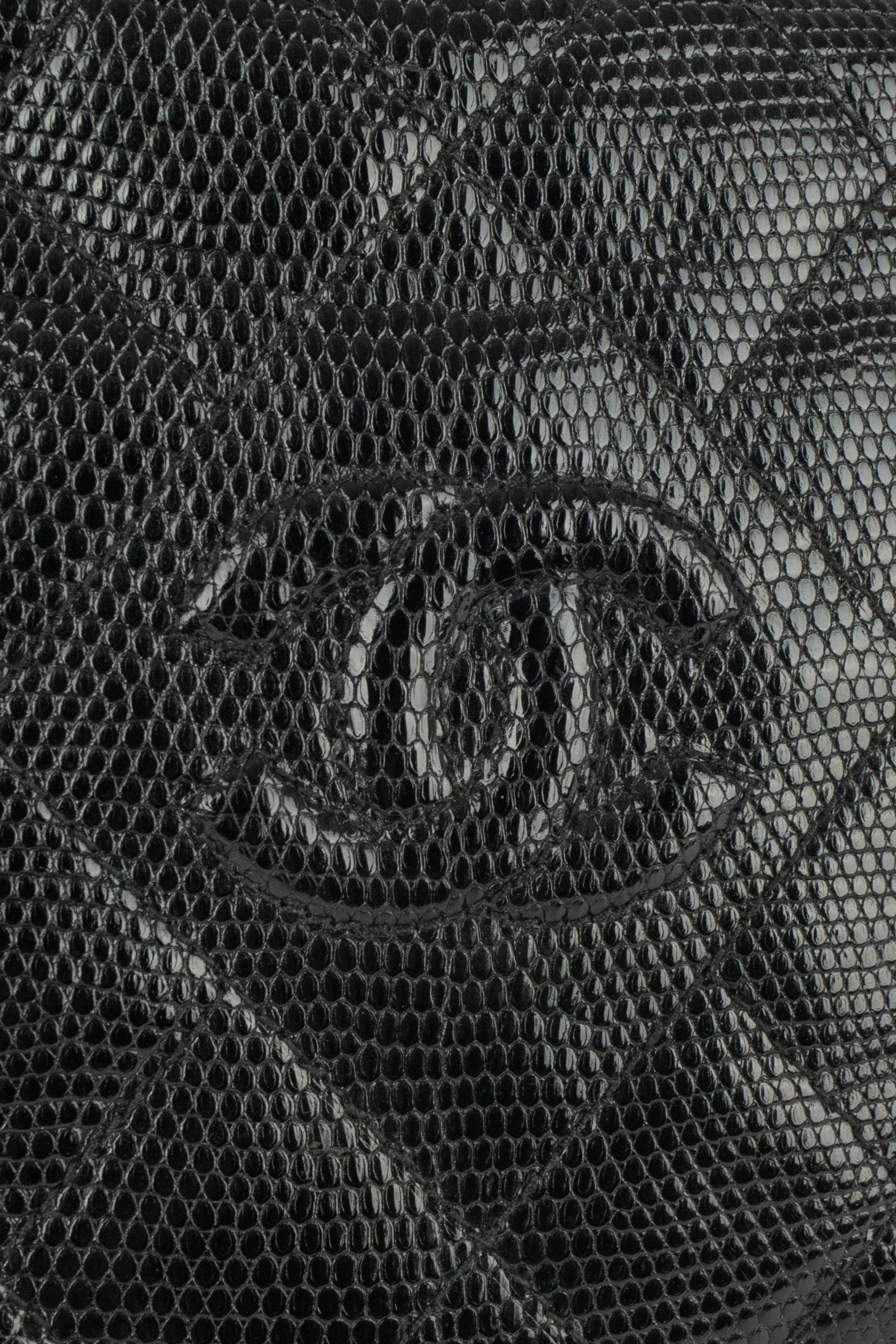 Bolso lagarto Chanel 1990 en venta 3