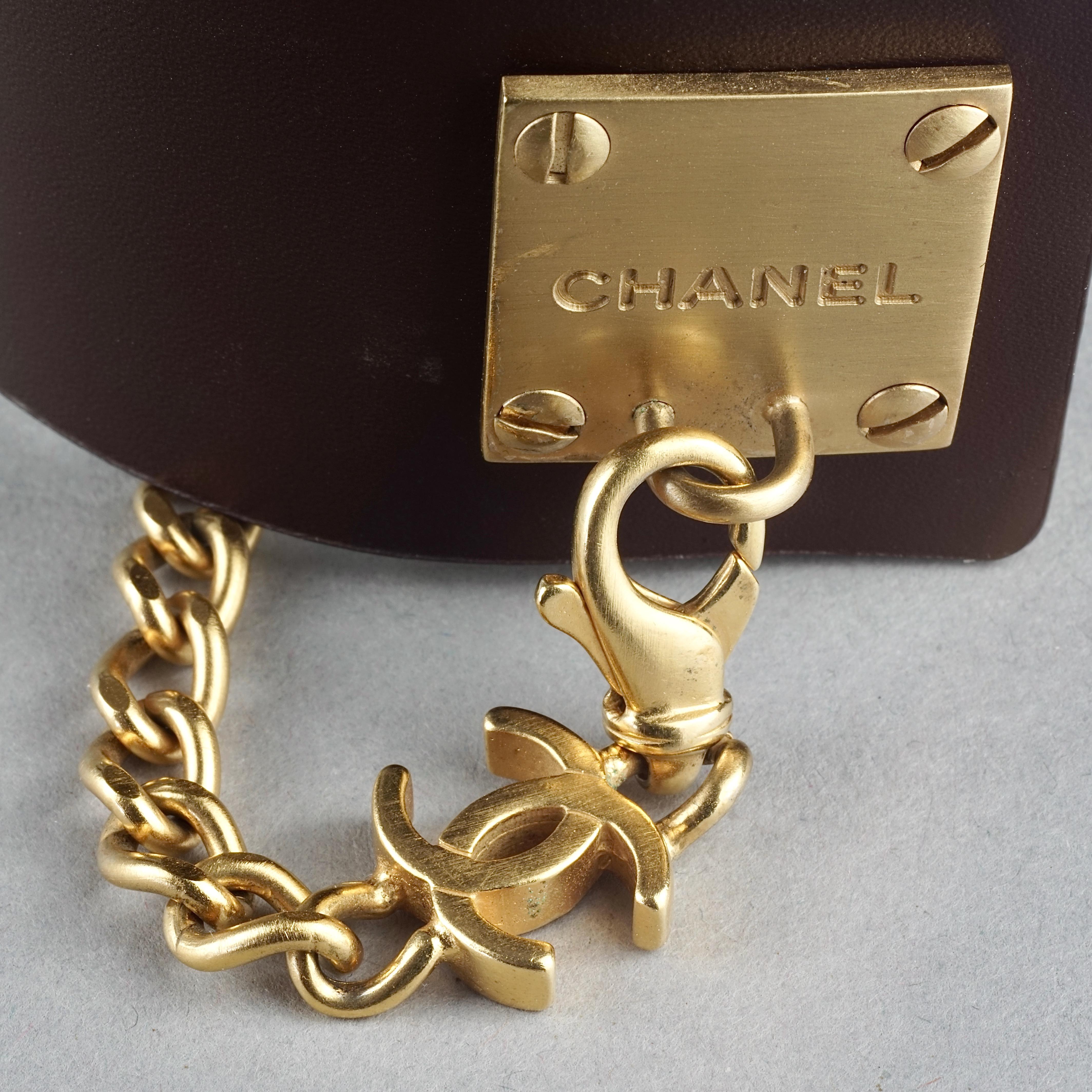 CHANEL Logo Chain Brown Leather Cuff Bracelet Spring 2003 For Sale 2