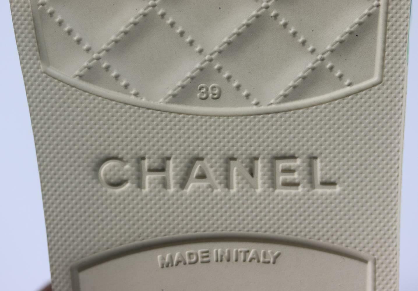 Beige Chanel Logo Detailed Striped Rubber Slides