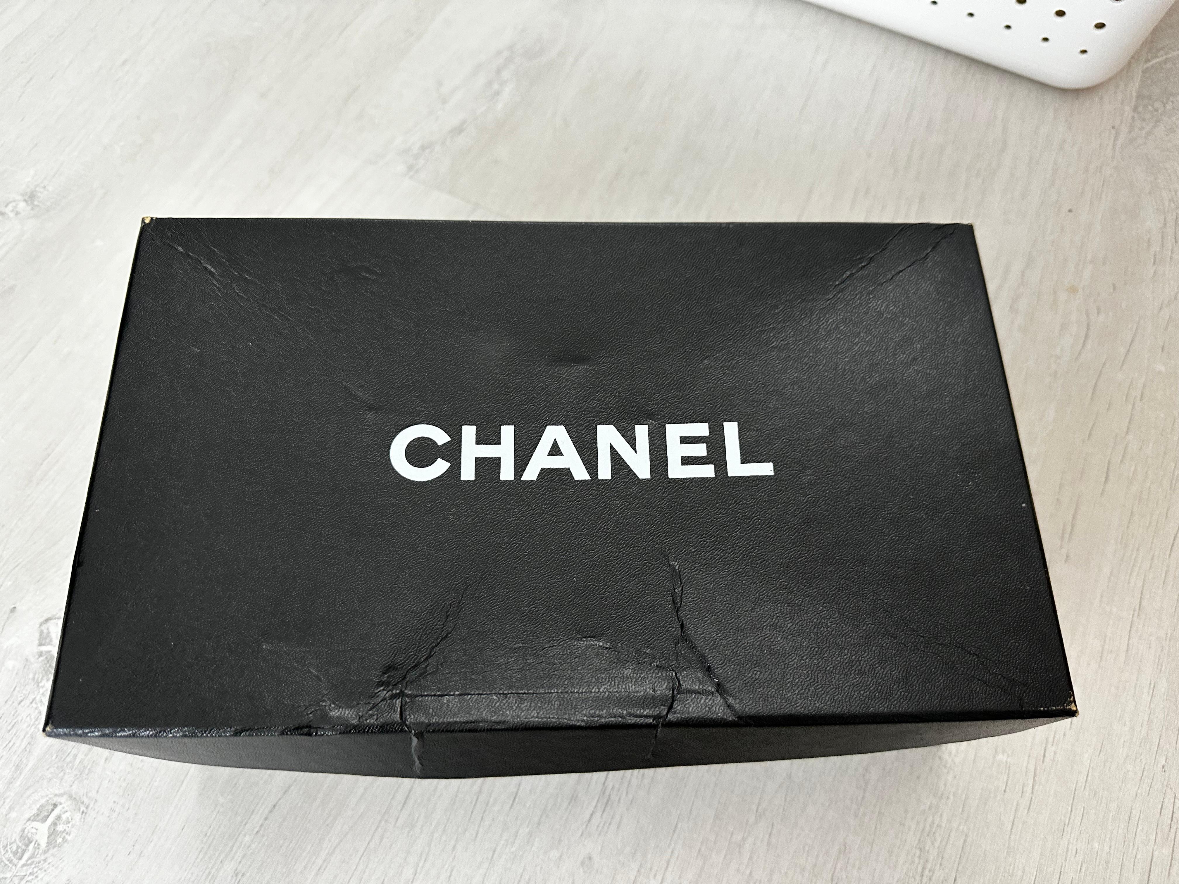Chanel logo espadrilles 3