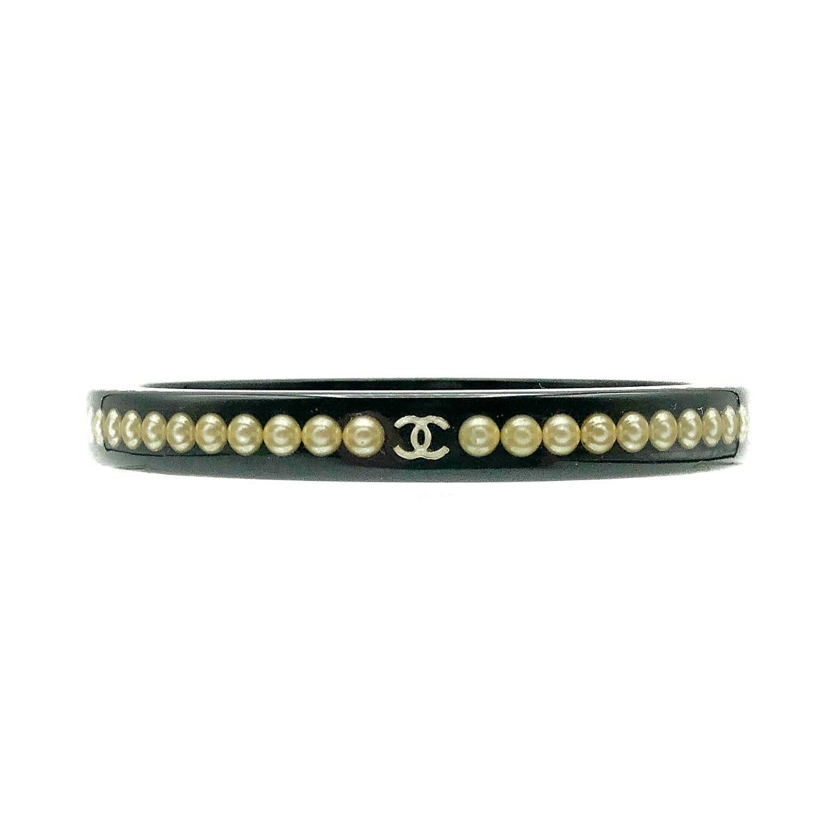 Chanel Logo Pearl Bangle 2010 Cruise Collection  In Good Condition For Sale In Wilmslow, GB