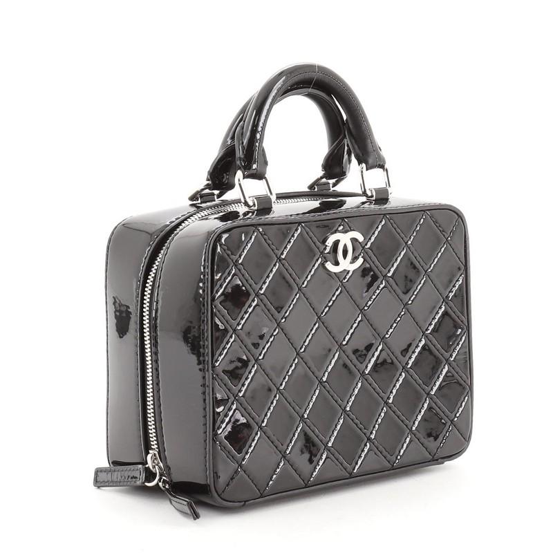 Chanel Logo Strap Vanity Case Quilted Patent Small In Good Condition In NY, NY
