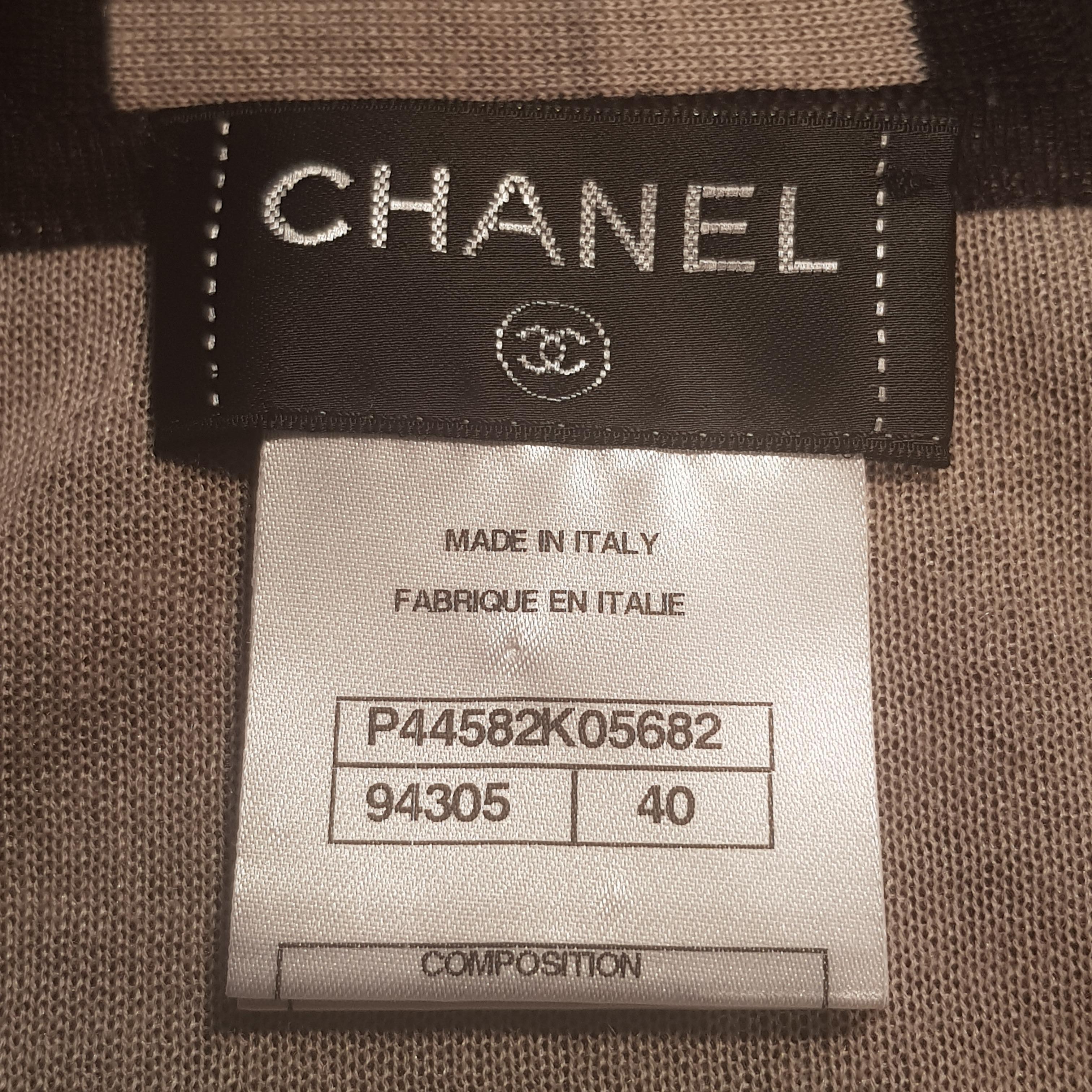 Chanel Long Black Hooded Lounge Top In Excellent Condition In London, GB