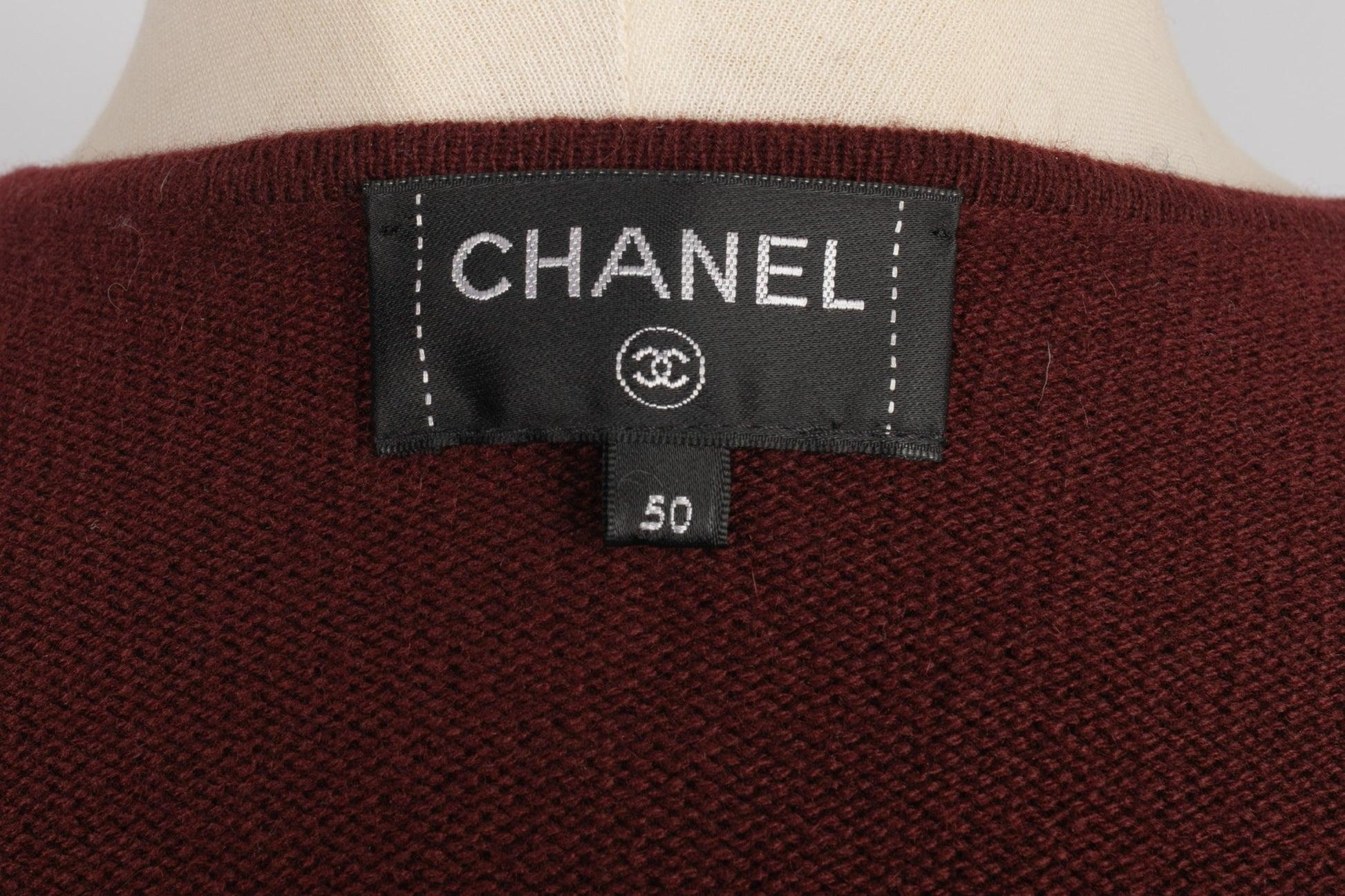Chanel Cardigan long bordeaux en cachemire en vente 3