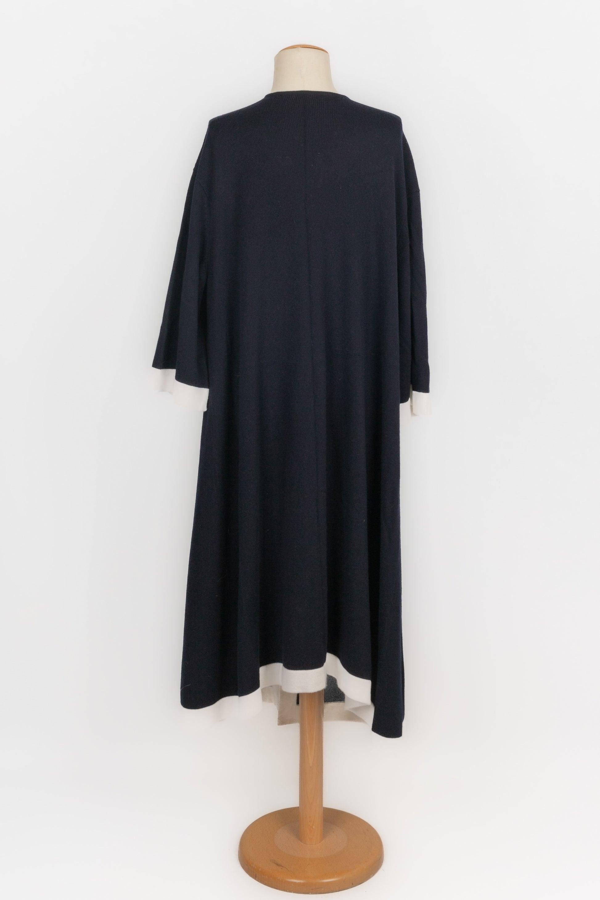 Noir Cardigan long en cachemire Chanel en vente