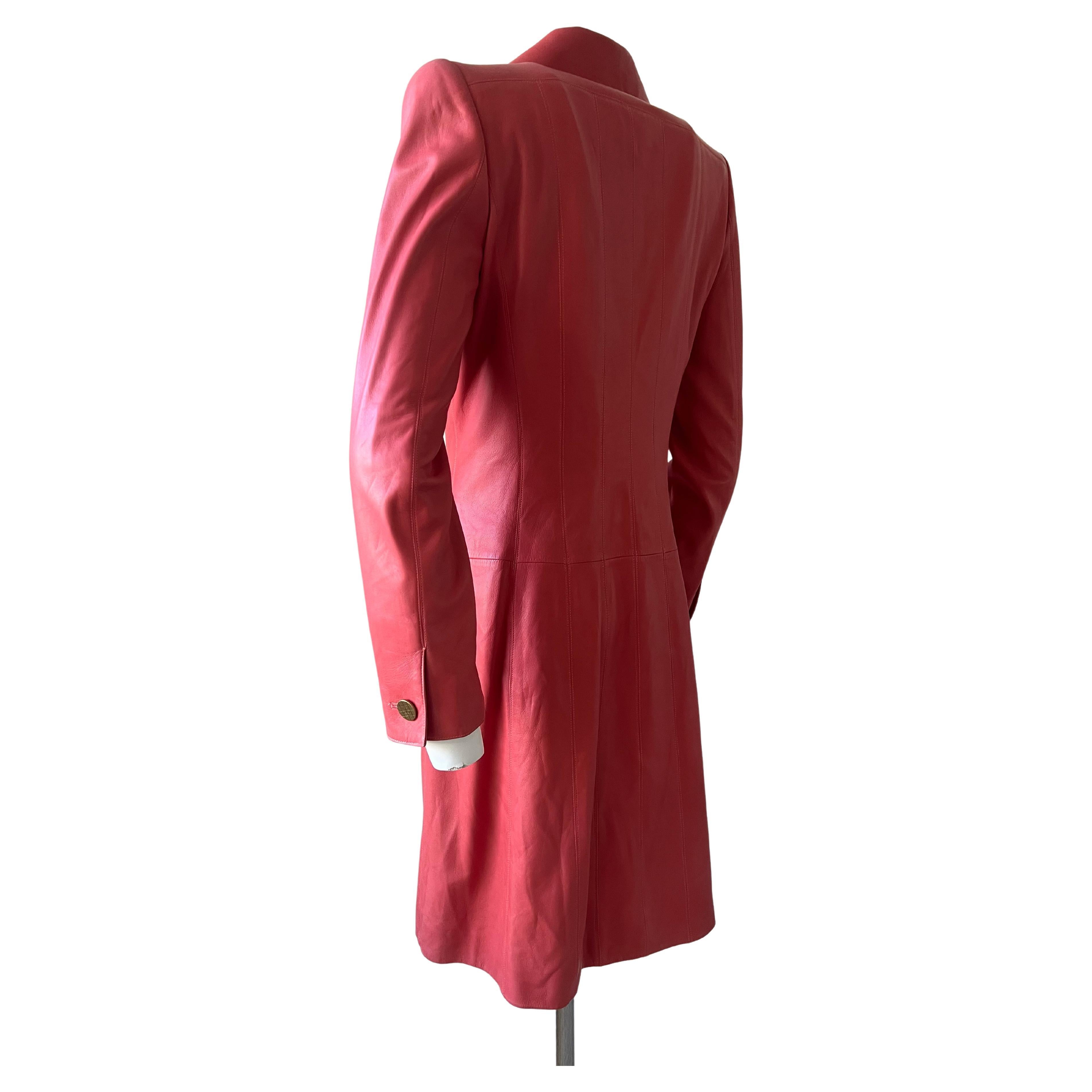 da uomo o donna Giacca lunga in pelle di corallo Chanel 2001 in vendita