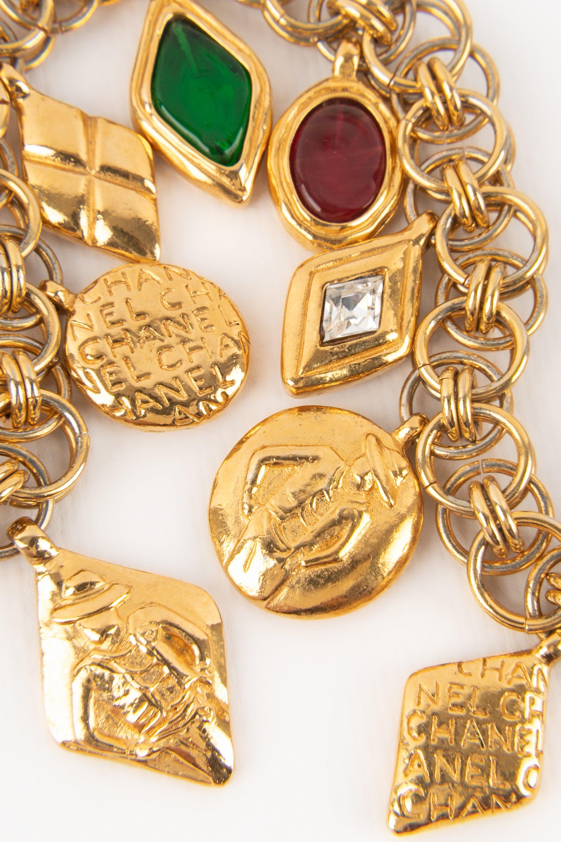 Chanel Long Golden Metal Necklace, 1980s For Sale 3