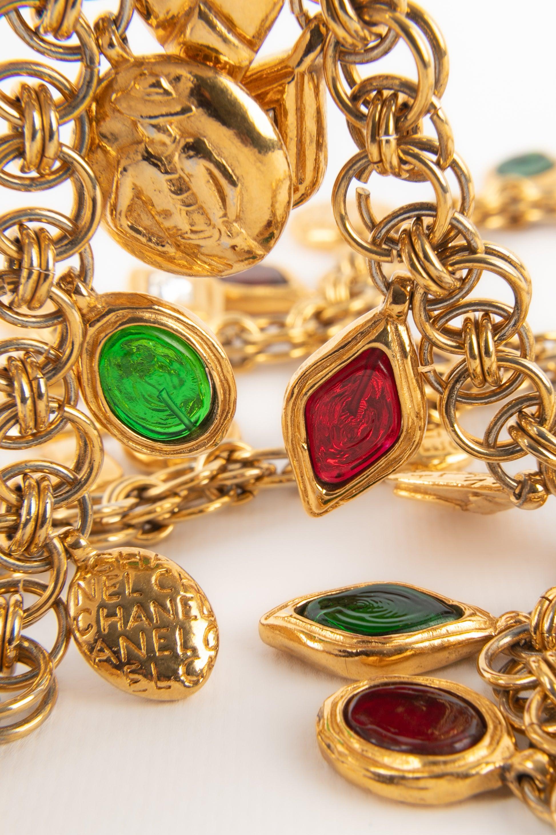 Chanel Long Golden Metal Necklace, 1980s For Sale 5