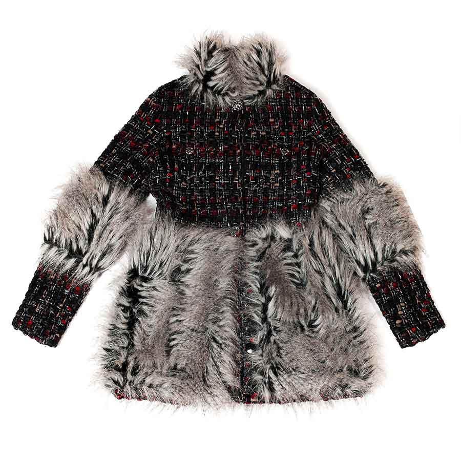 Chanel Manwith a coat on :)  Fashion, Mens fur coat, Chanel men