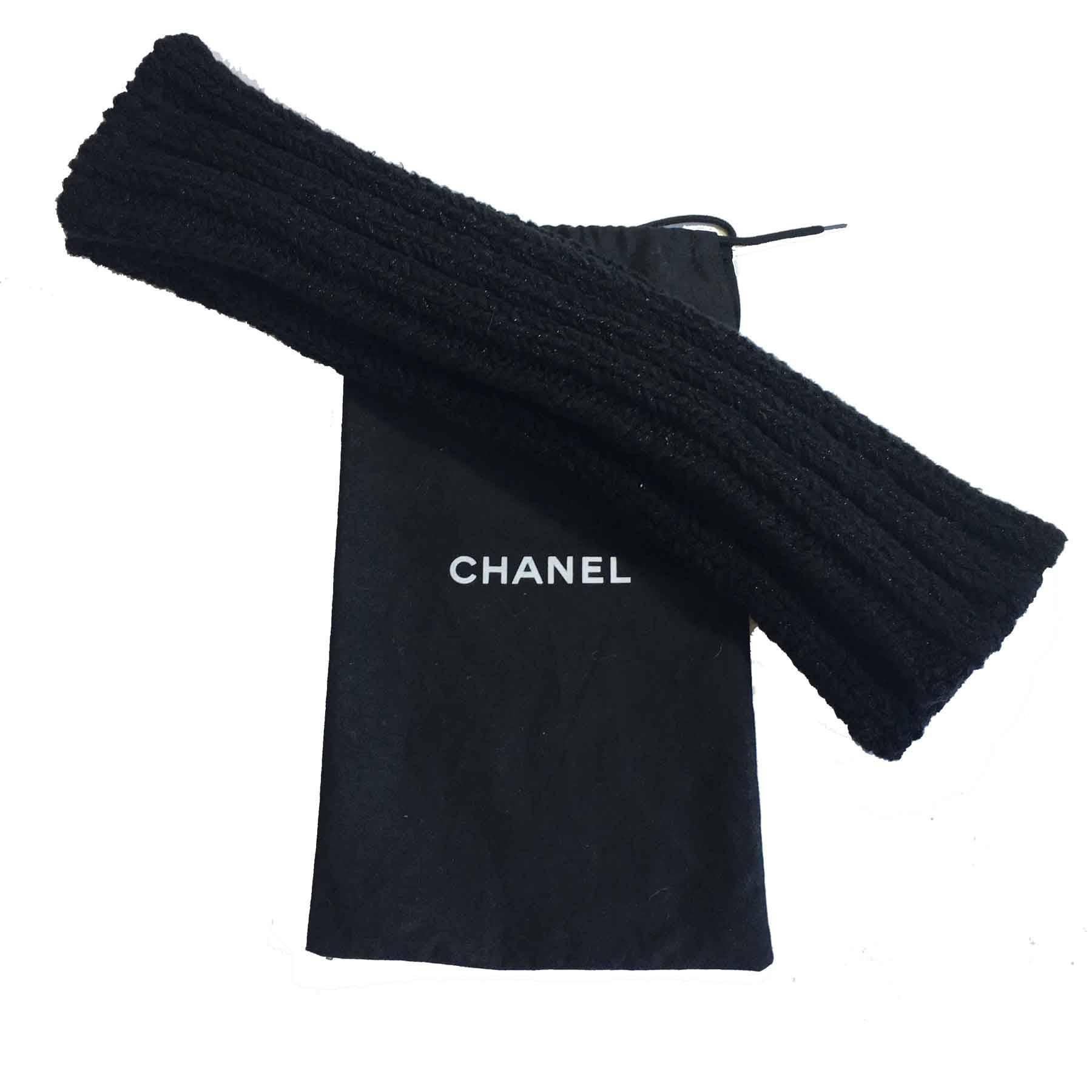 CHANEL Lange gestrickte Mittens aus schwarzer Baumwolle, Kaschmir und Seide Größe 2 im Angebot 2
