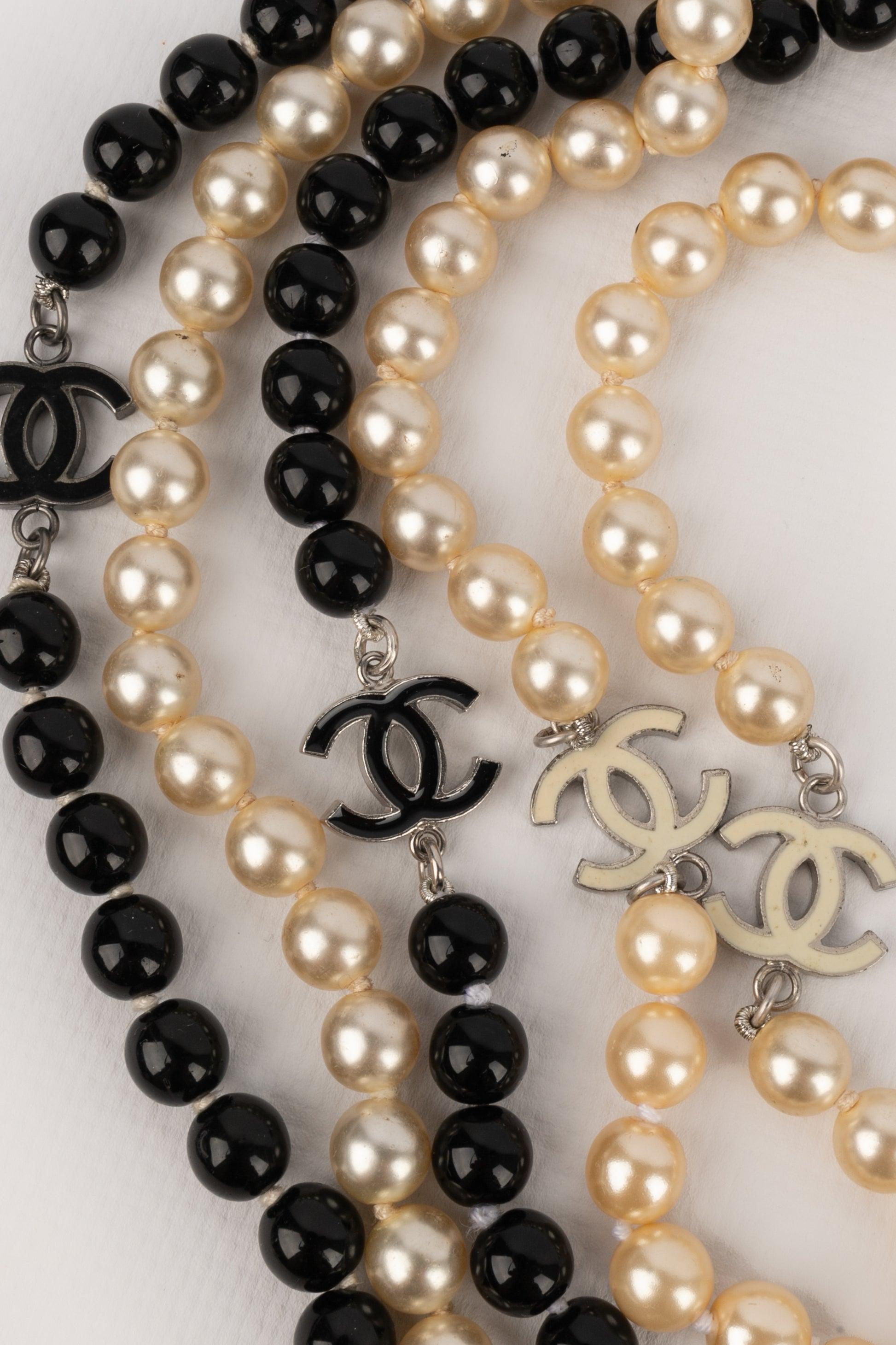 Collana lunga di perle a più file di Chanel, 2005 in vendita 2