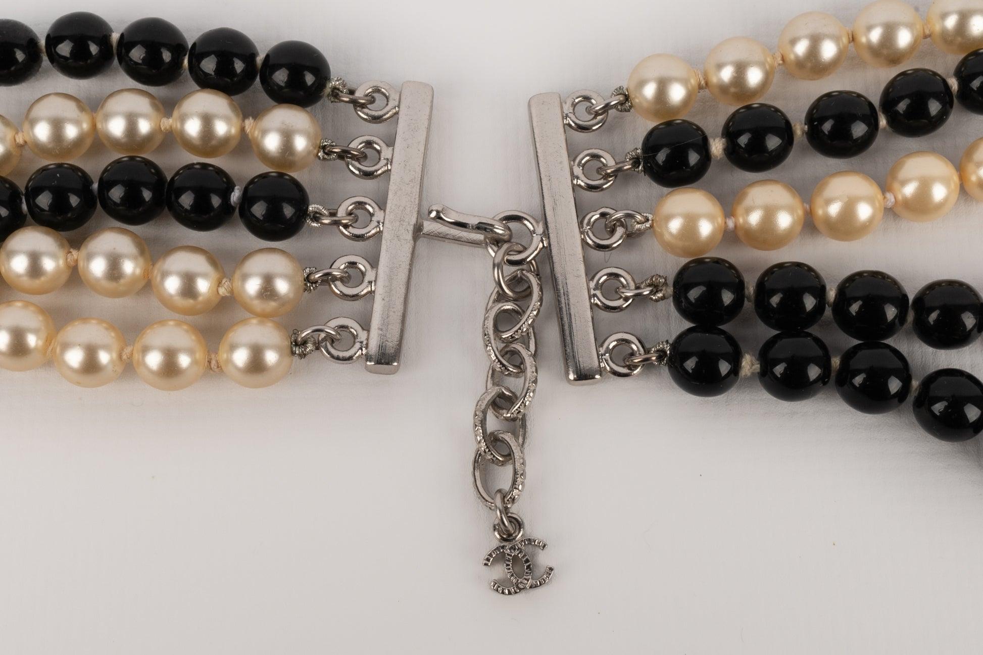 Collana lunga di perle a più file di Chanel, 2005 in vendita 5