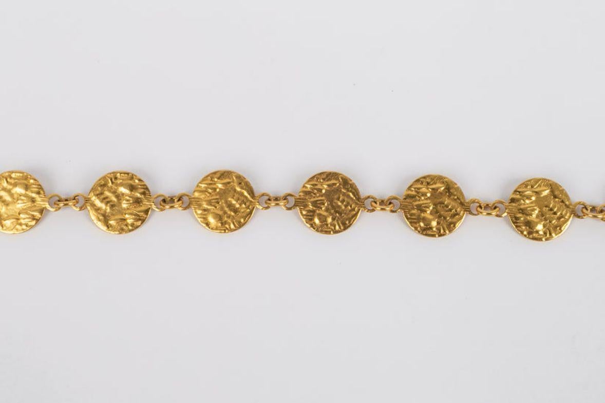 Lange Chanel-Halskette aus goldenem Metall Pastilles im Angebot 7