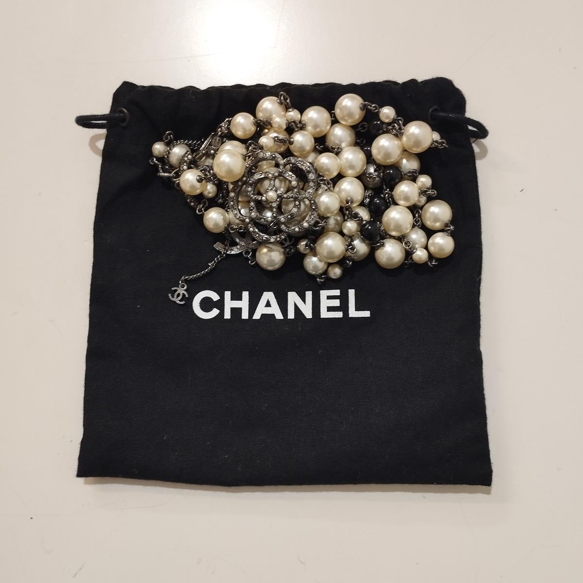 Chanel Long Pearls Necklace 3