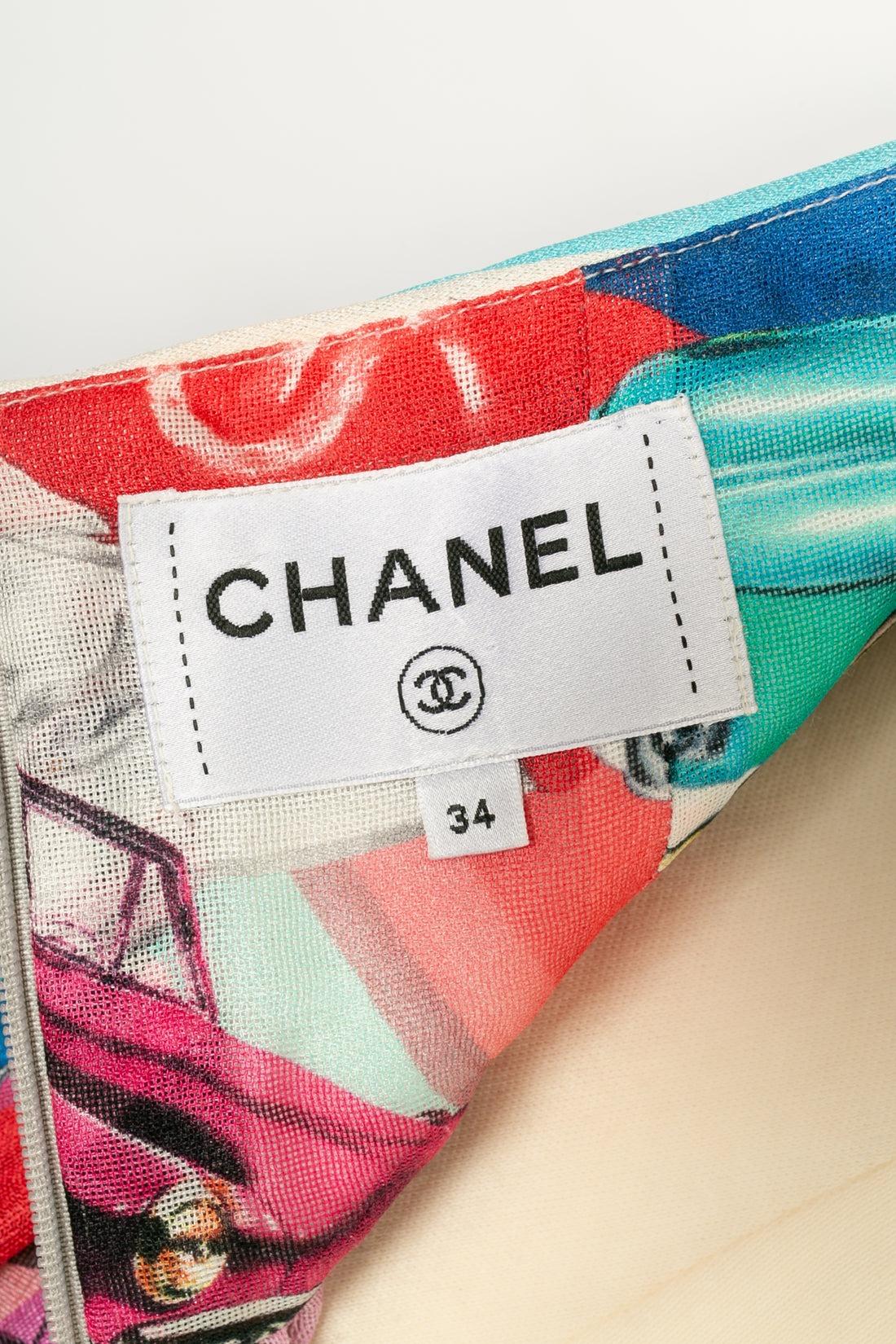 Chanel Langes Seidenkleid in Rot-, Blau- und Grüntönen, 2017 im Angebot 4