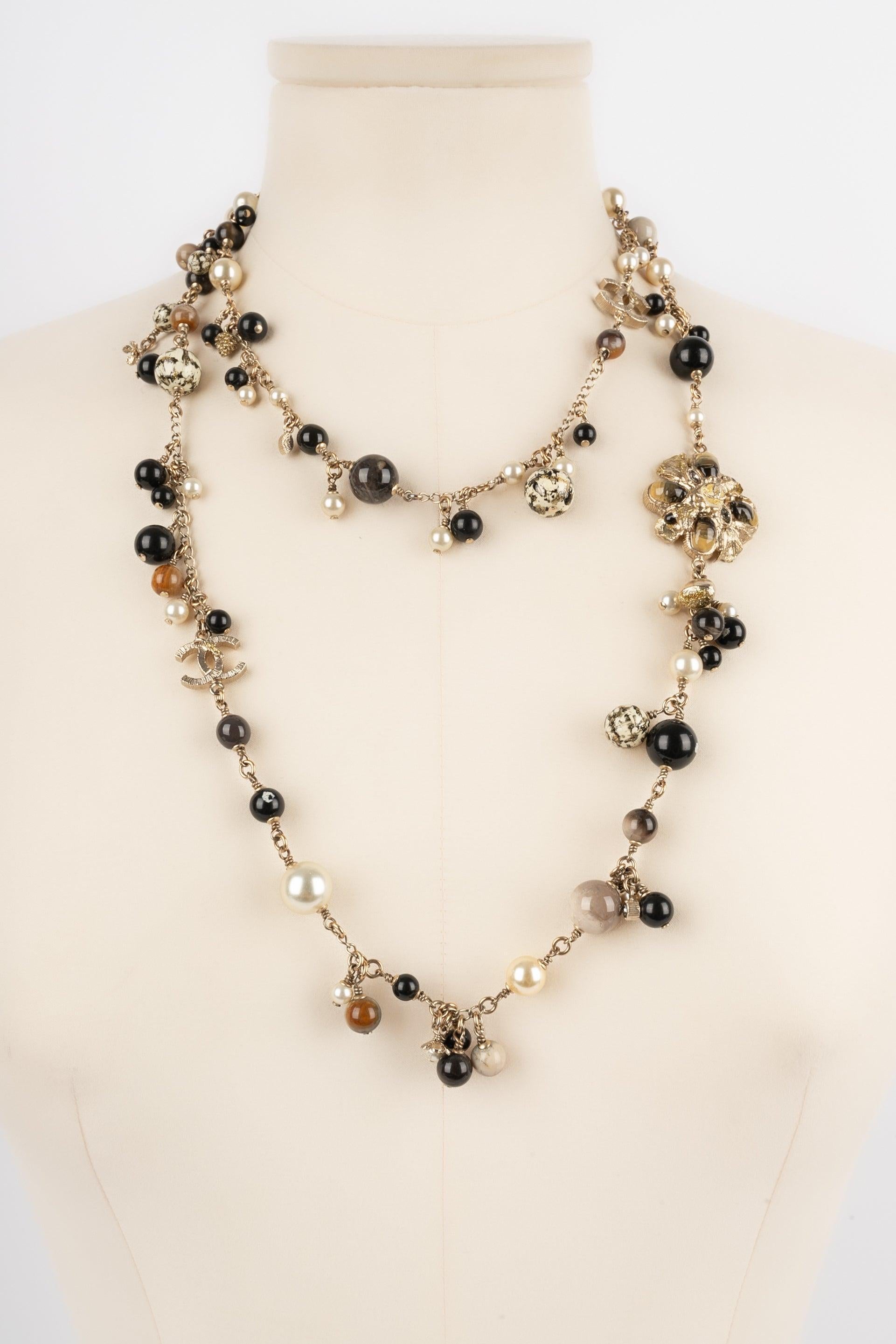 Chanel Long Silvery Metal Necklace, 2011 In Excellent Condition In SAINT-OUEN-SUR-SEINE, FR