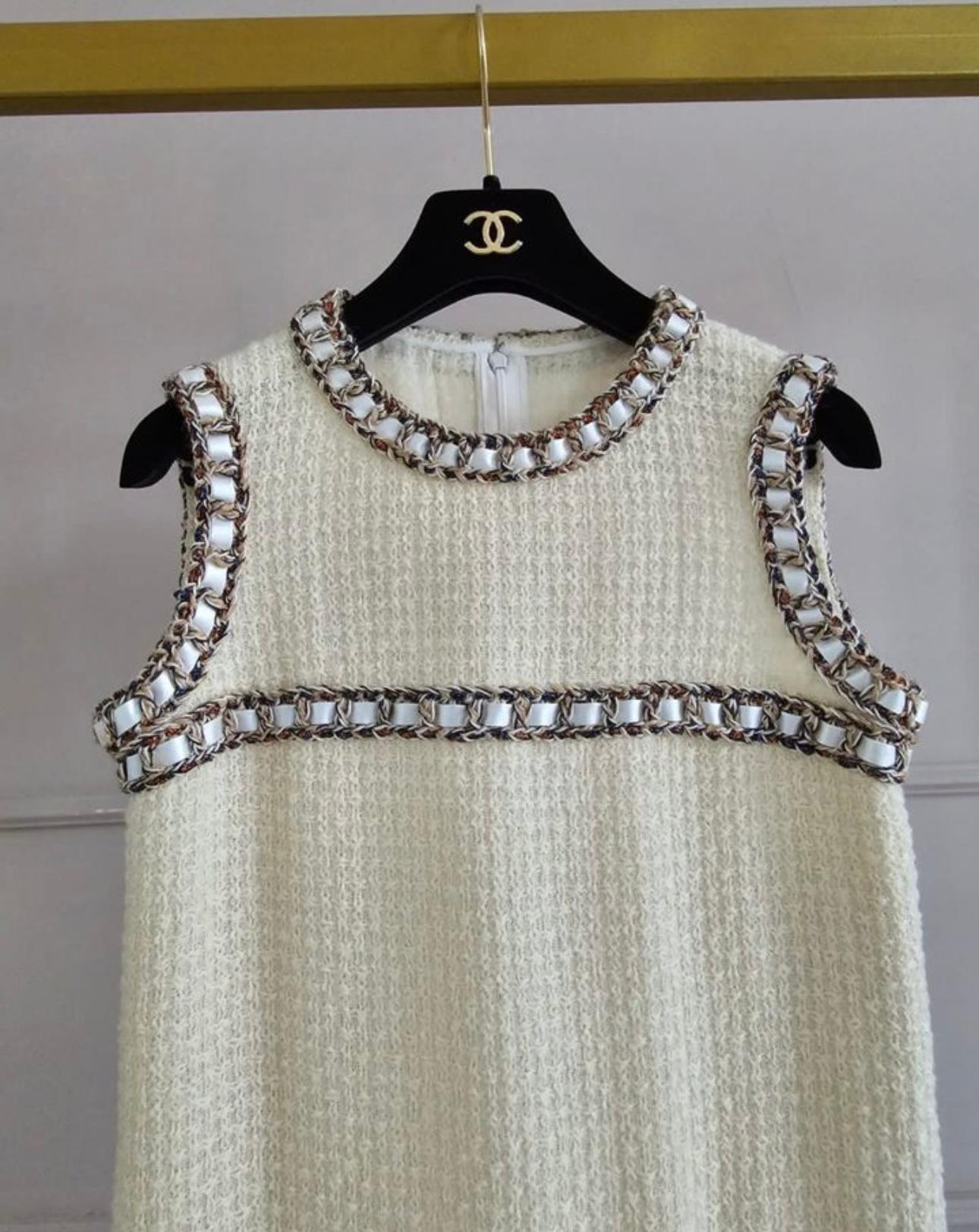 Chanel Look 1 Paris in Rome Runway Tweed Dress In Excellent Condition In Dubai, AE