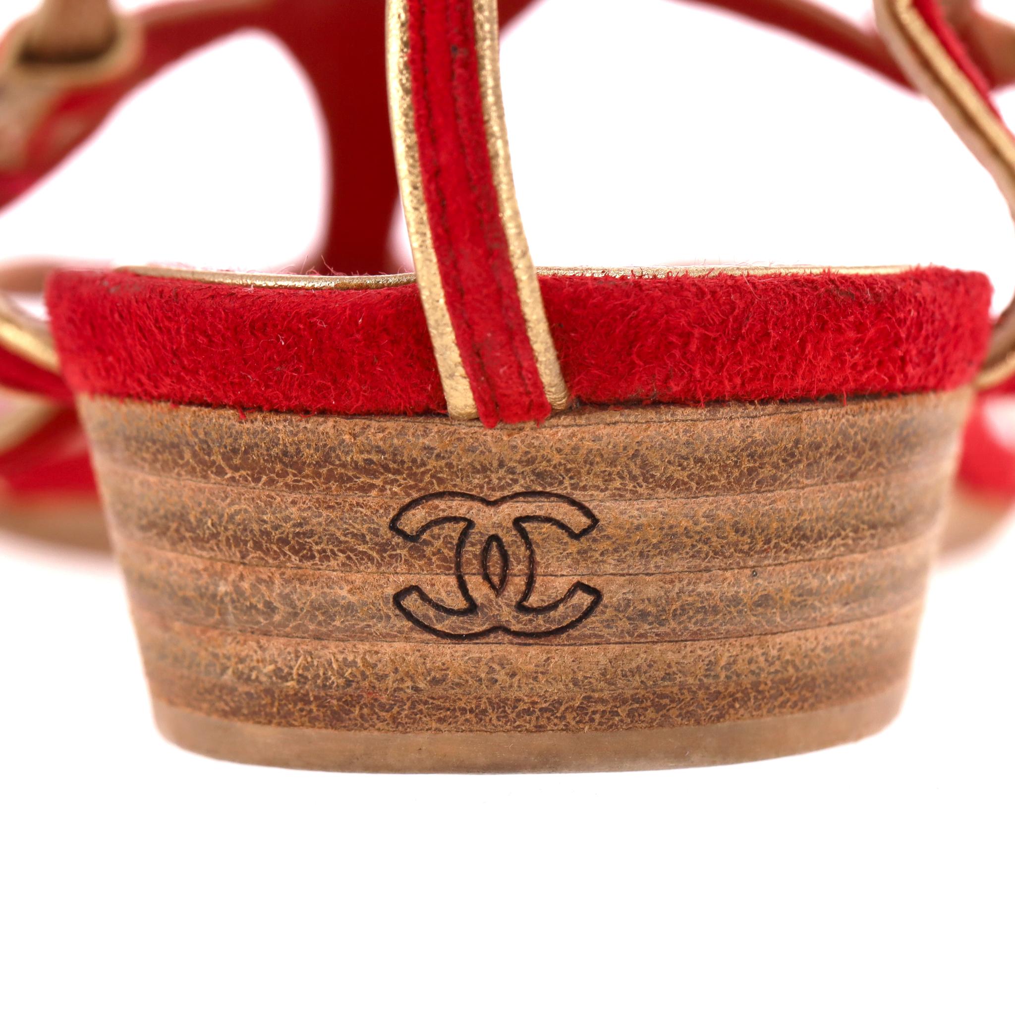 Chanel Low Wedge Suede Sandals With 'CC' Logo Detail For Sale 3