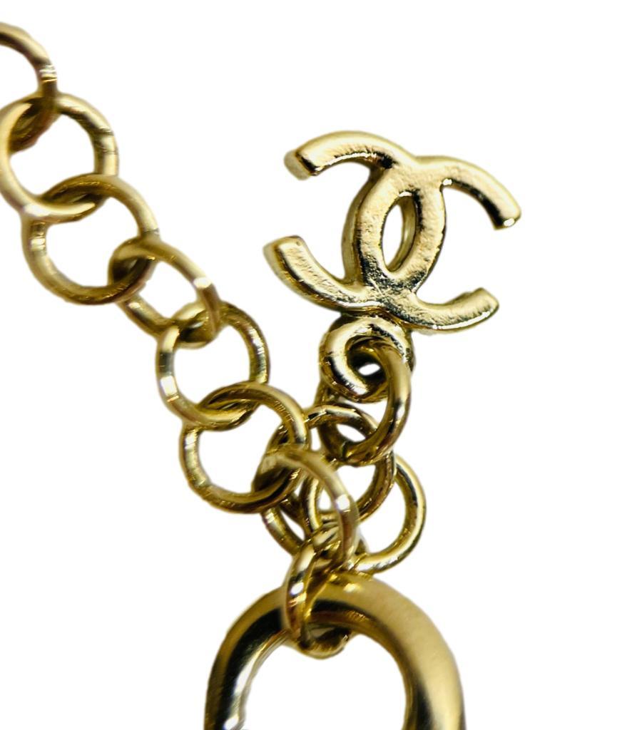  Chanel Ltd Edition 'CC' Logo Pearl Choker Necklace For Sale 1