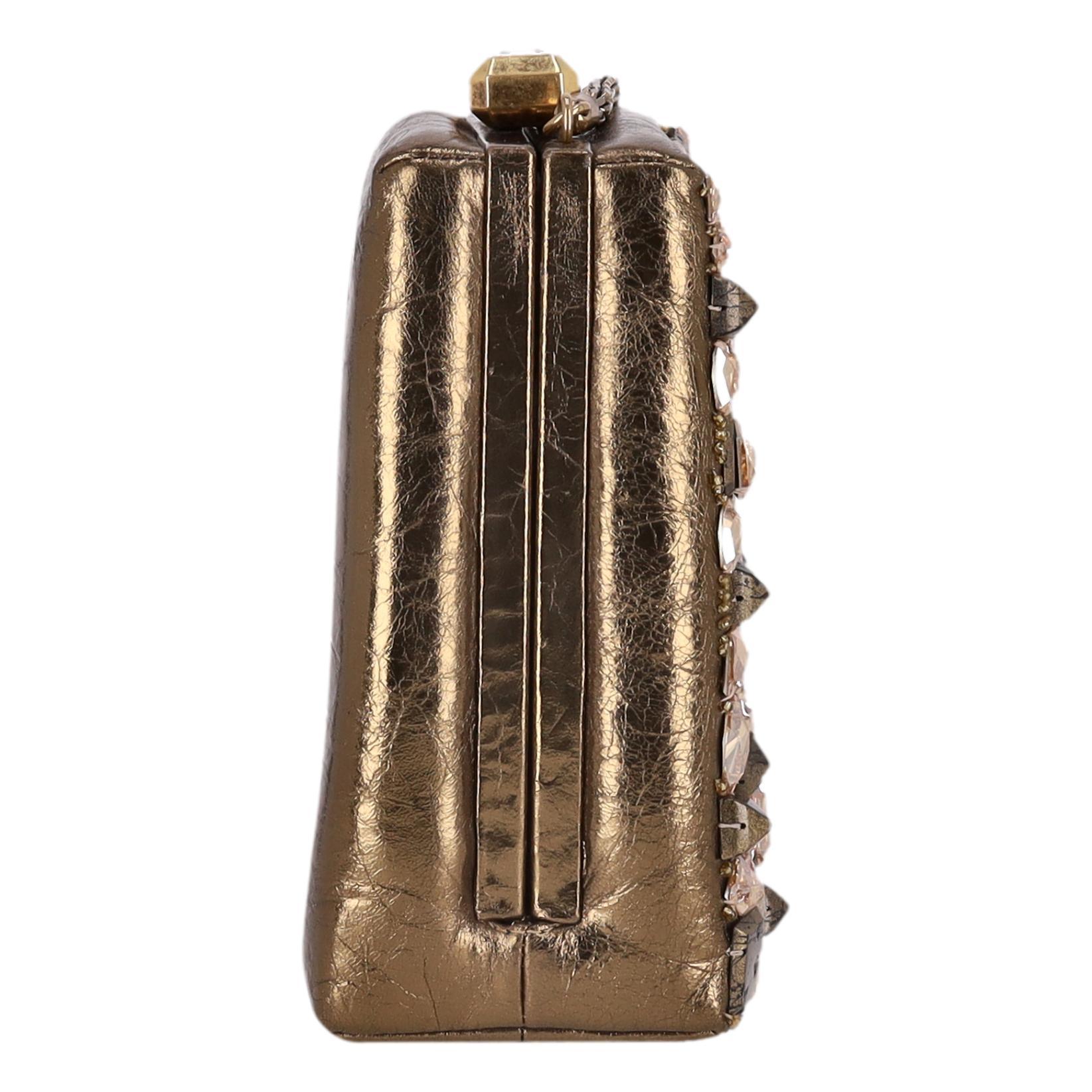 Bolso Chanel Edición Limitada Kiss Me Lock Piel y Cristal en Excelente estado para la venta en London, GB