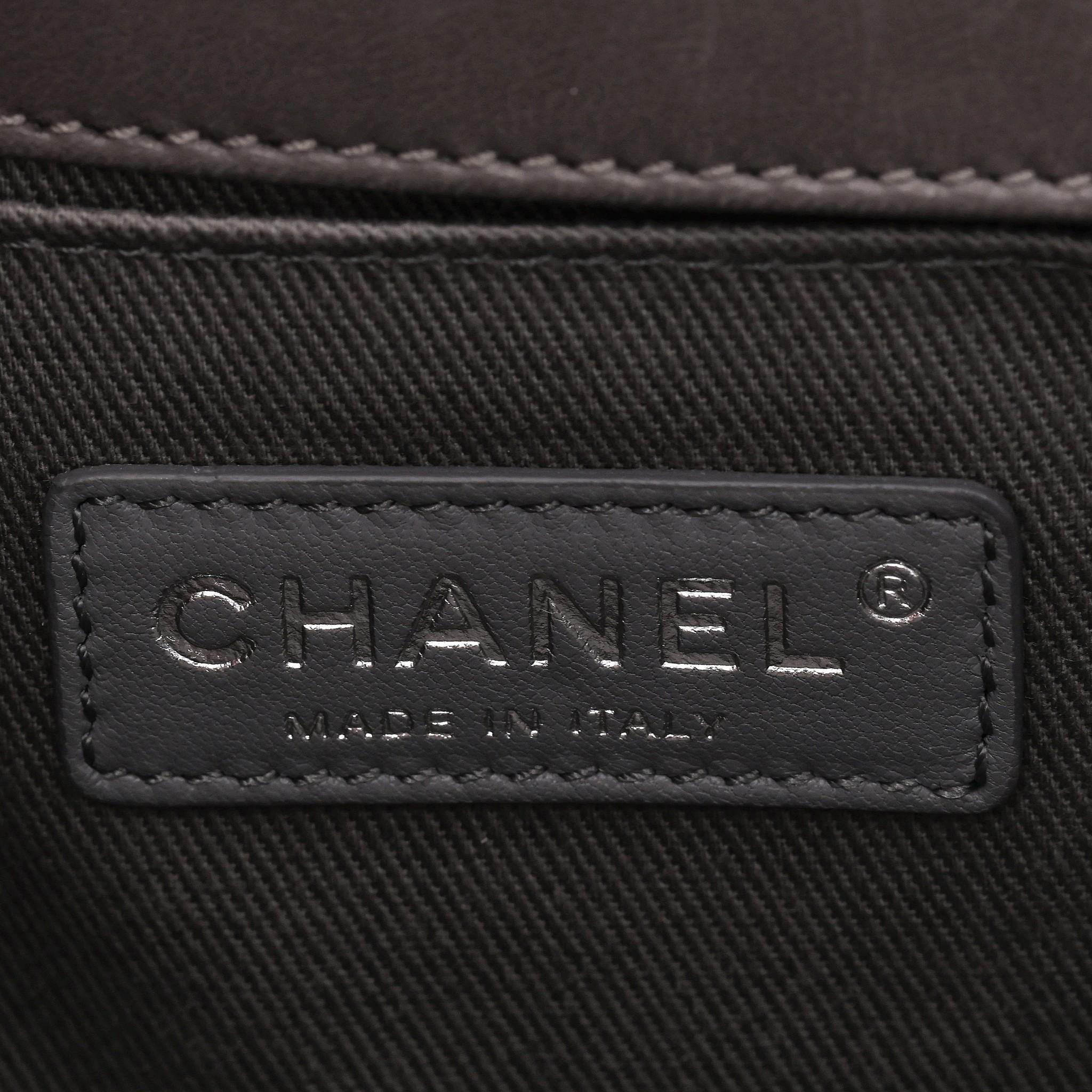 Chanel Ltd Edition Leather & Stingray Boy Bag For Sale 5