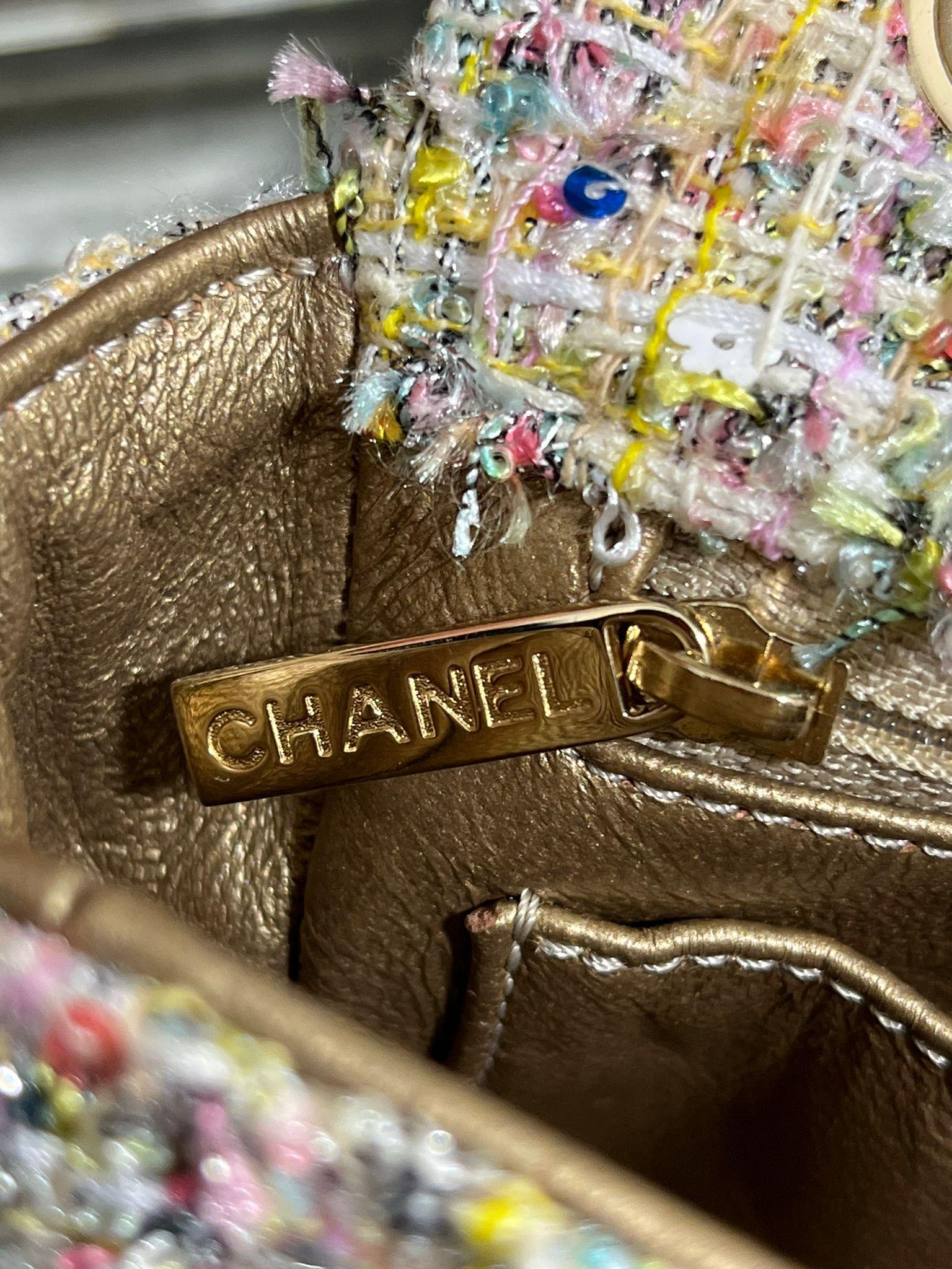 Chanel Ltd Edition Tweed Garden Party Charm Bag For Sale 5