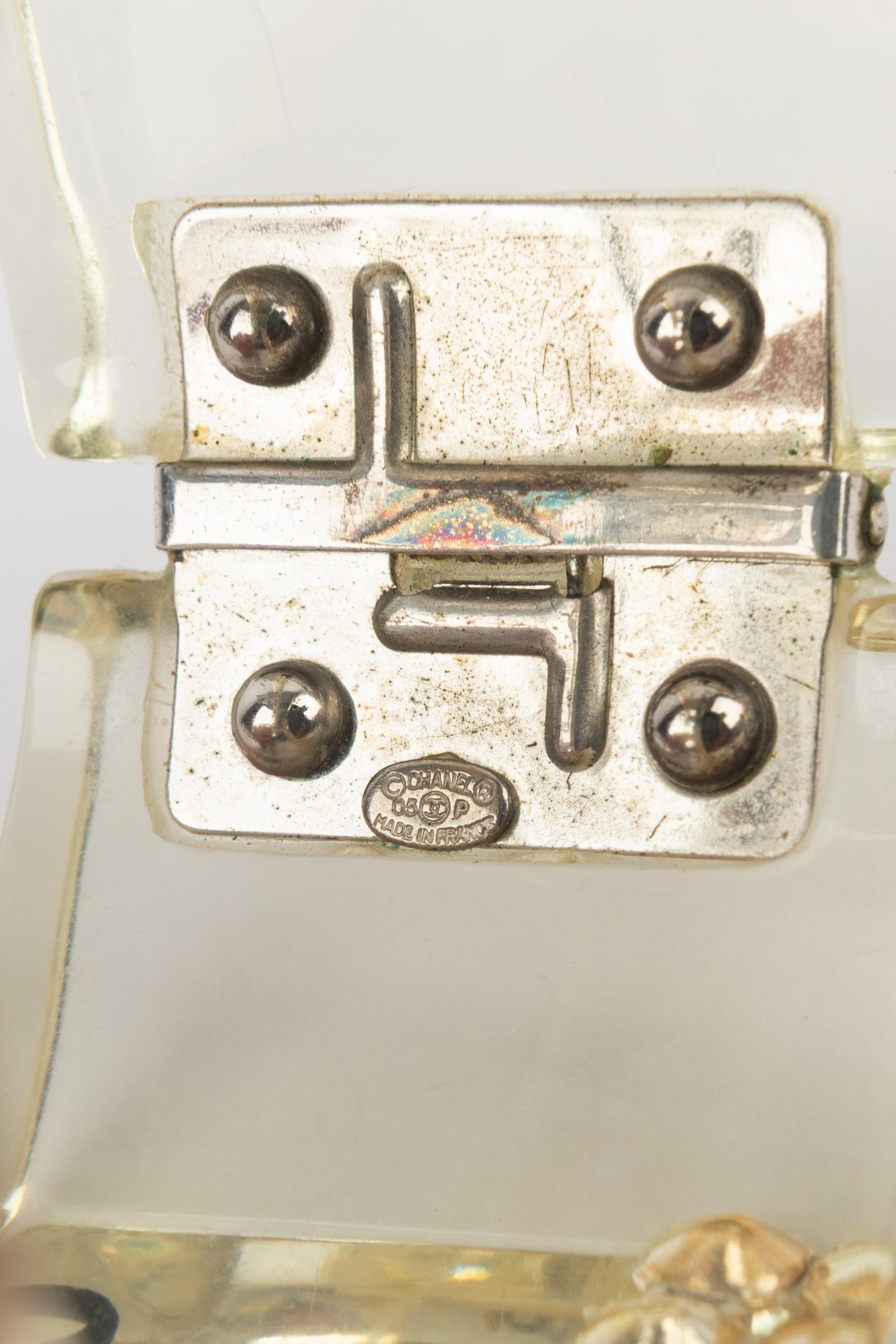 Bracciale Chanel in lucite 2005 in vendita 6