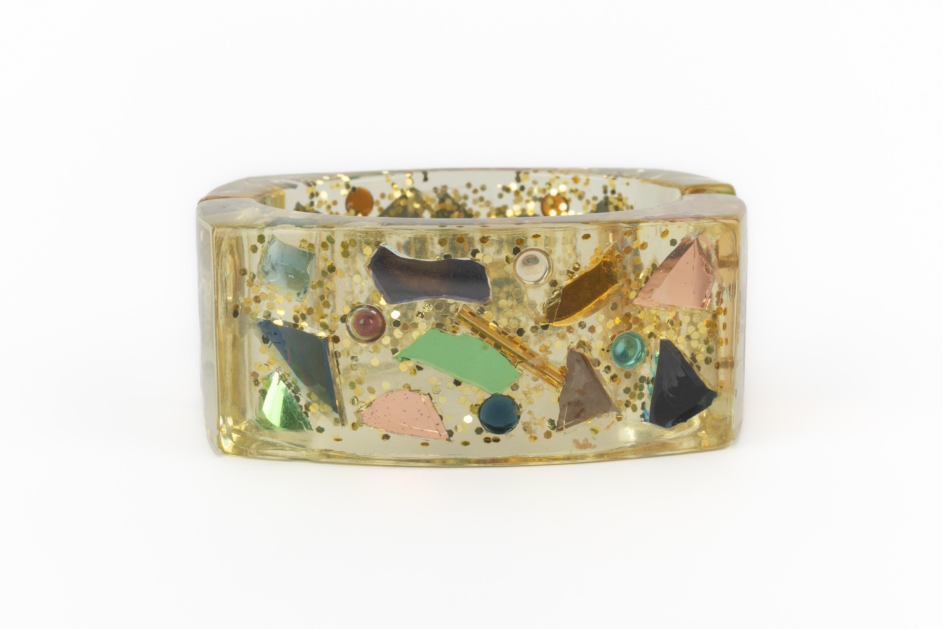 Bracciale in lucite Chanel Primavera 2003 in vendita 1