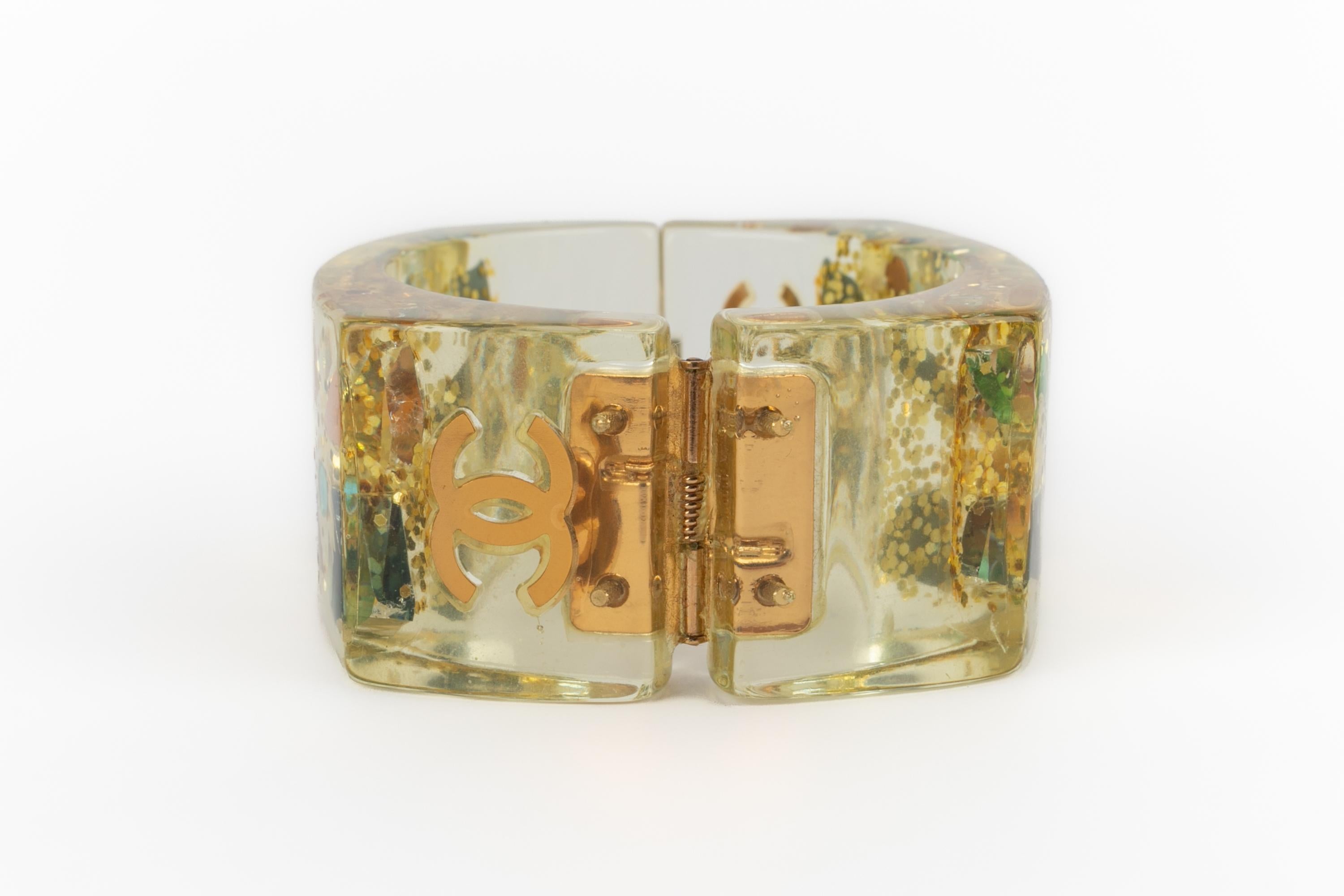 Bracciale in lucite Chanel Primavera 2003 in vendita 2