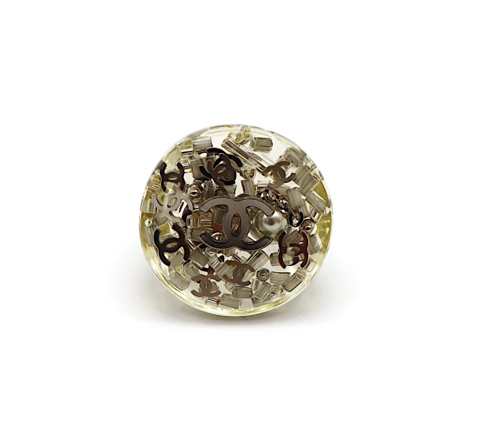 CHANEL Lucite CC Logo Ring, 2013 In Good Condition In Nice, FR