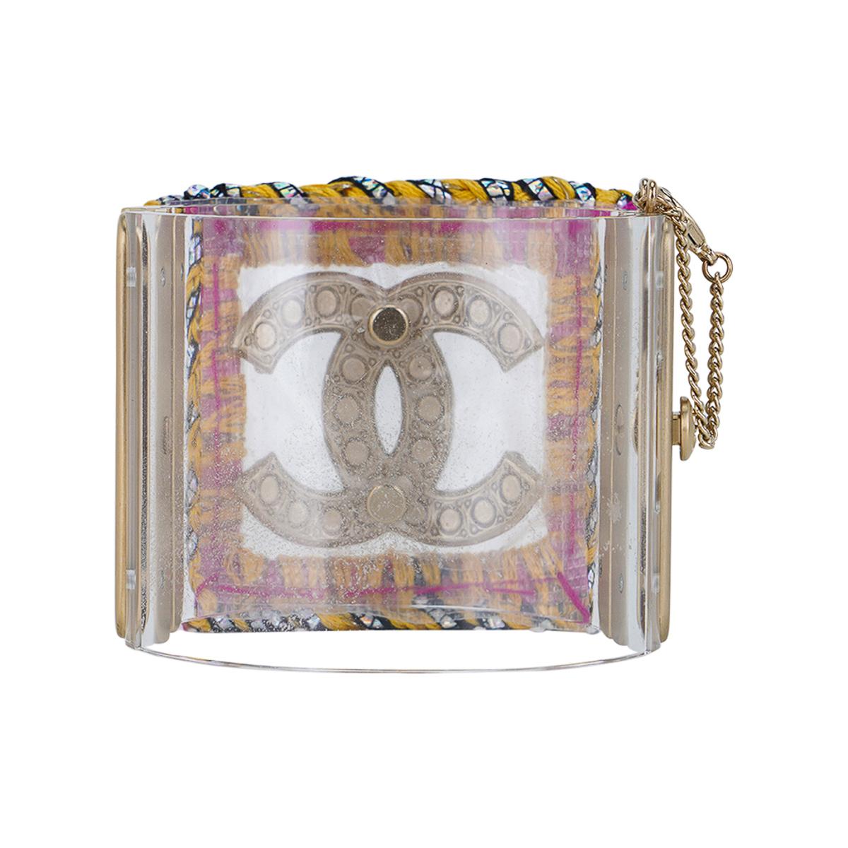  Chanel - Bracelet manchette à bord brodé CC en lucite et fausses perles - S Pour femmes 