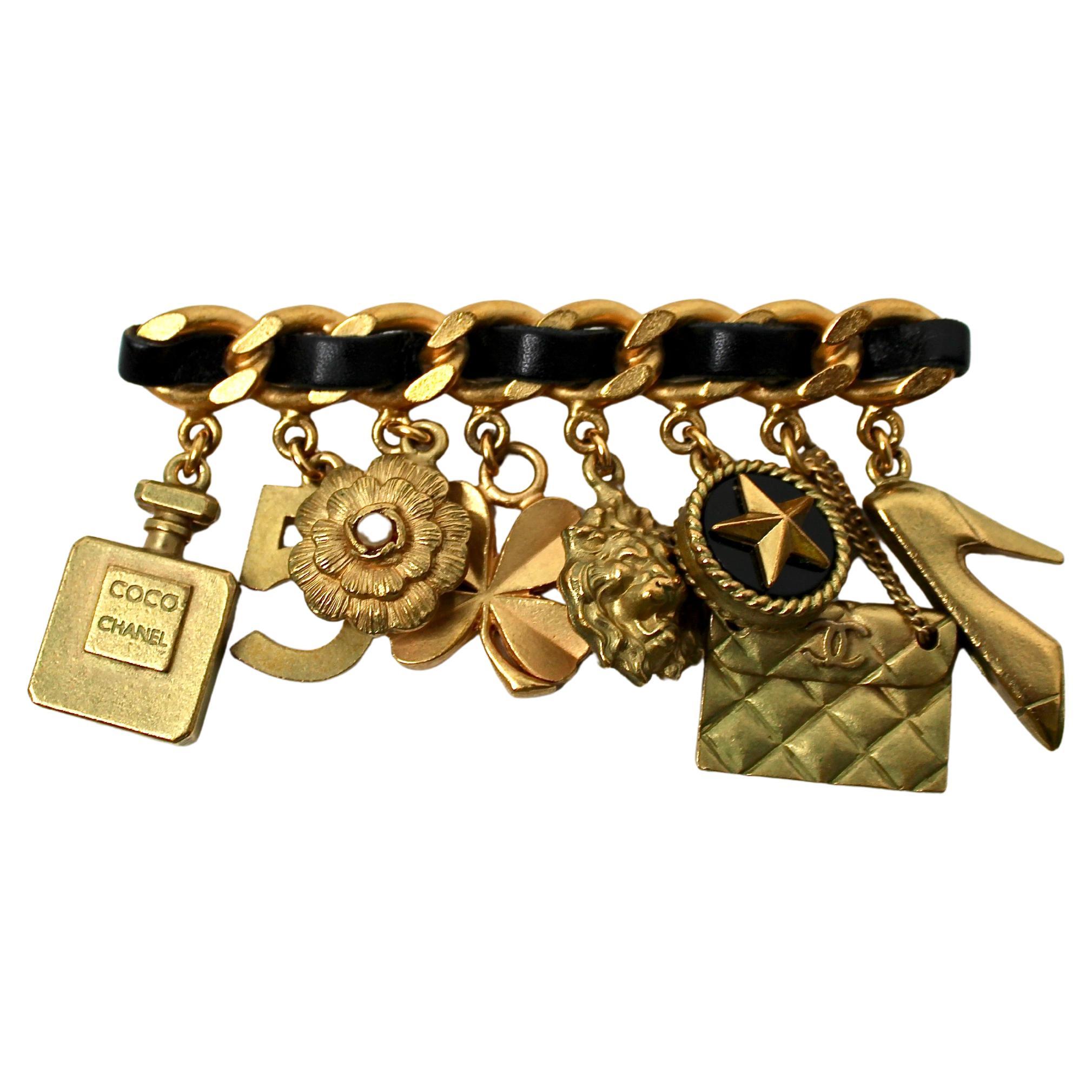 Broche Chanel Lucky Charms Matelasse Cocomark circa 1994