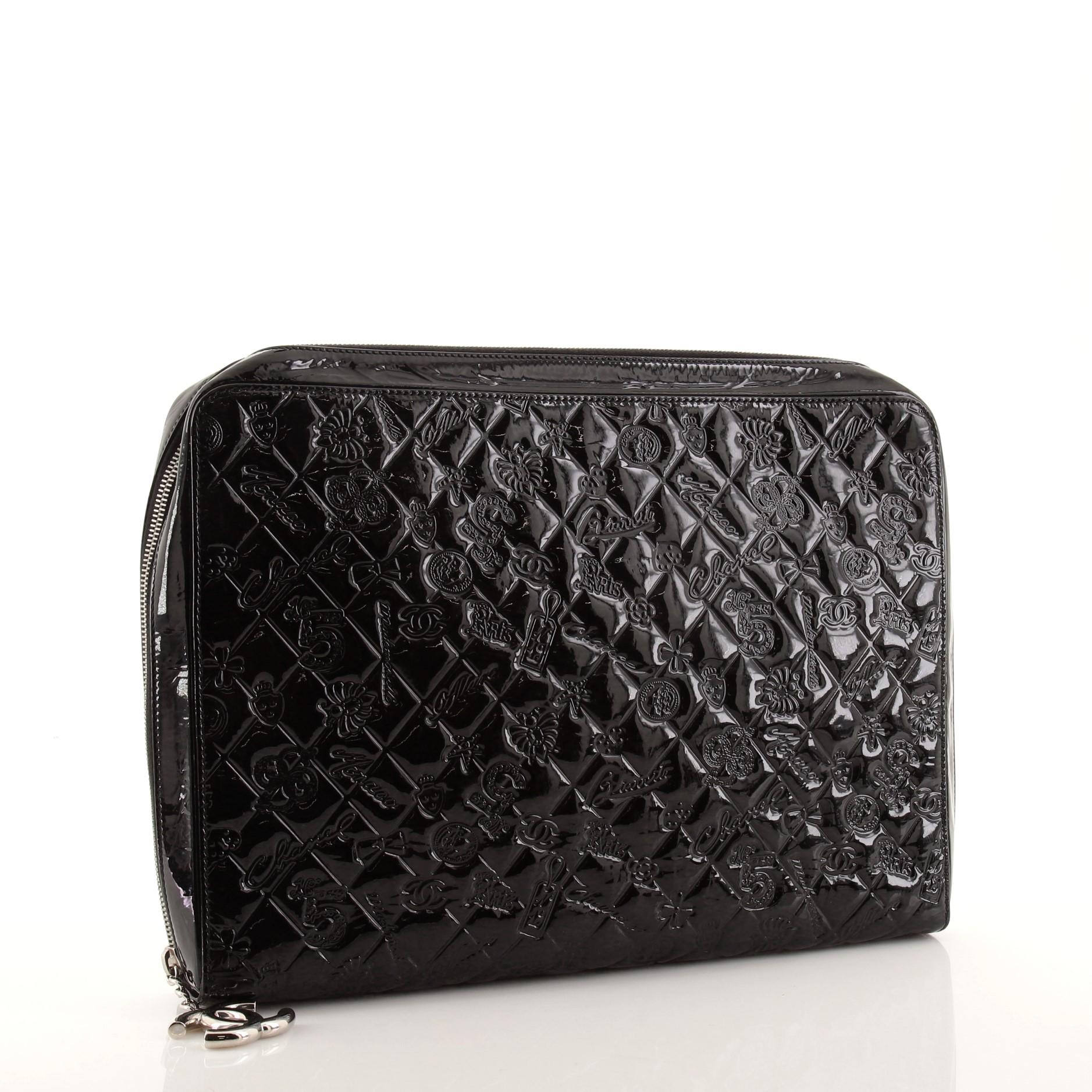 Chanel laptop case outlet