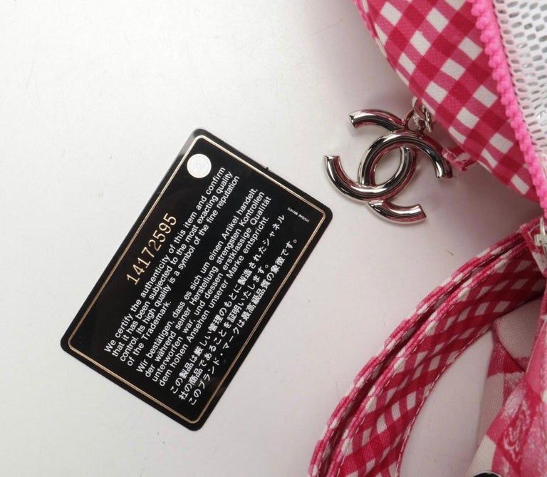 Chanel Lunch Box Shoulder Bag in Pink Gingham  For Sale 2