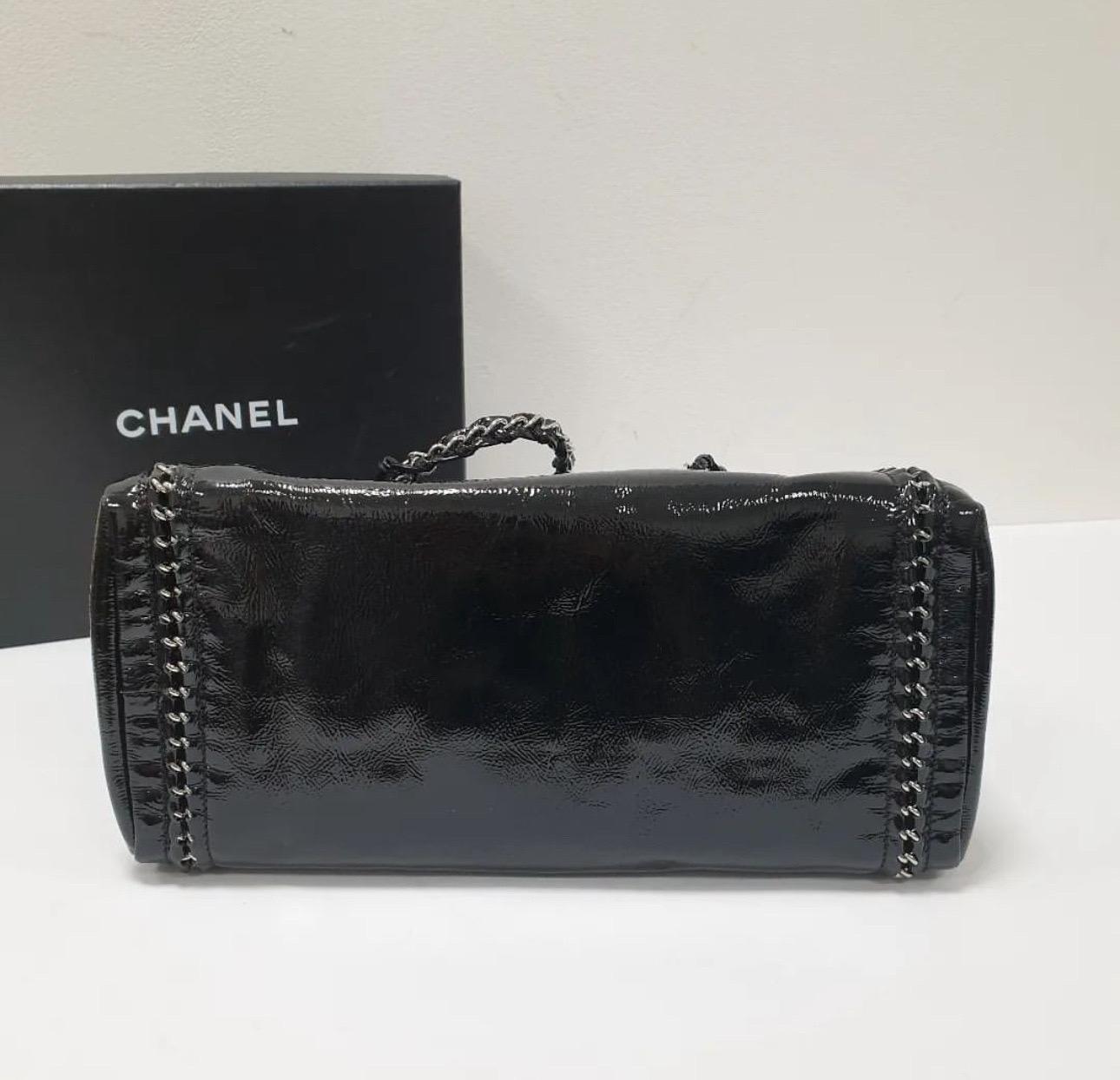 Chanel Luxe Ligne Patent Leather Tote Bag For Sale 3