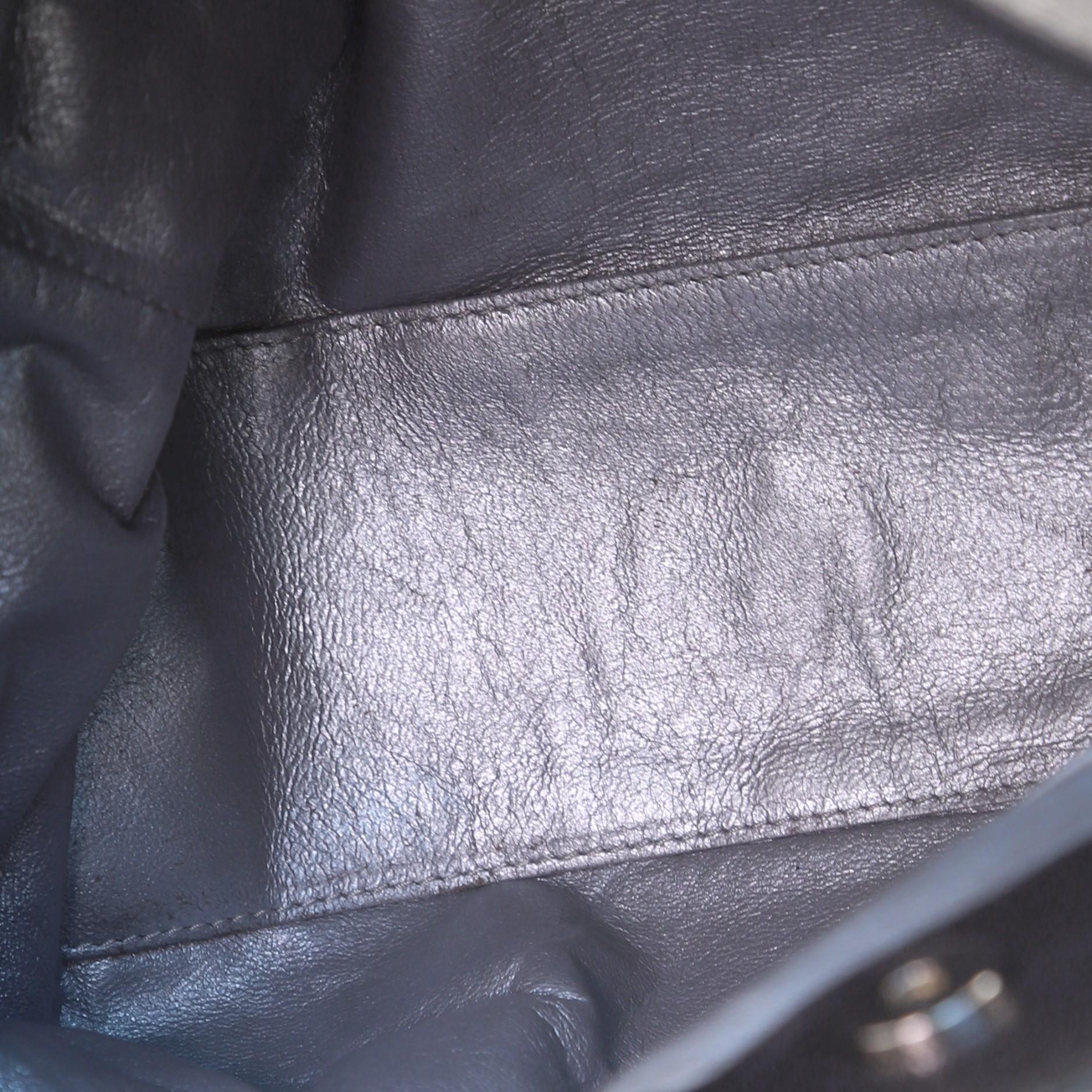 Chanel Luxe Ligne Tragetasche aus Leder für Damen oder Herren