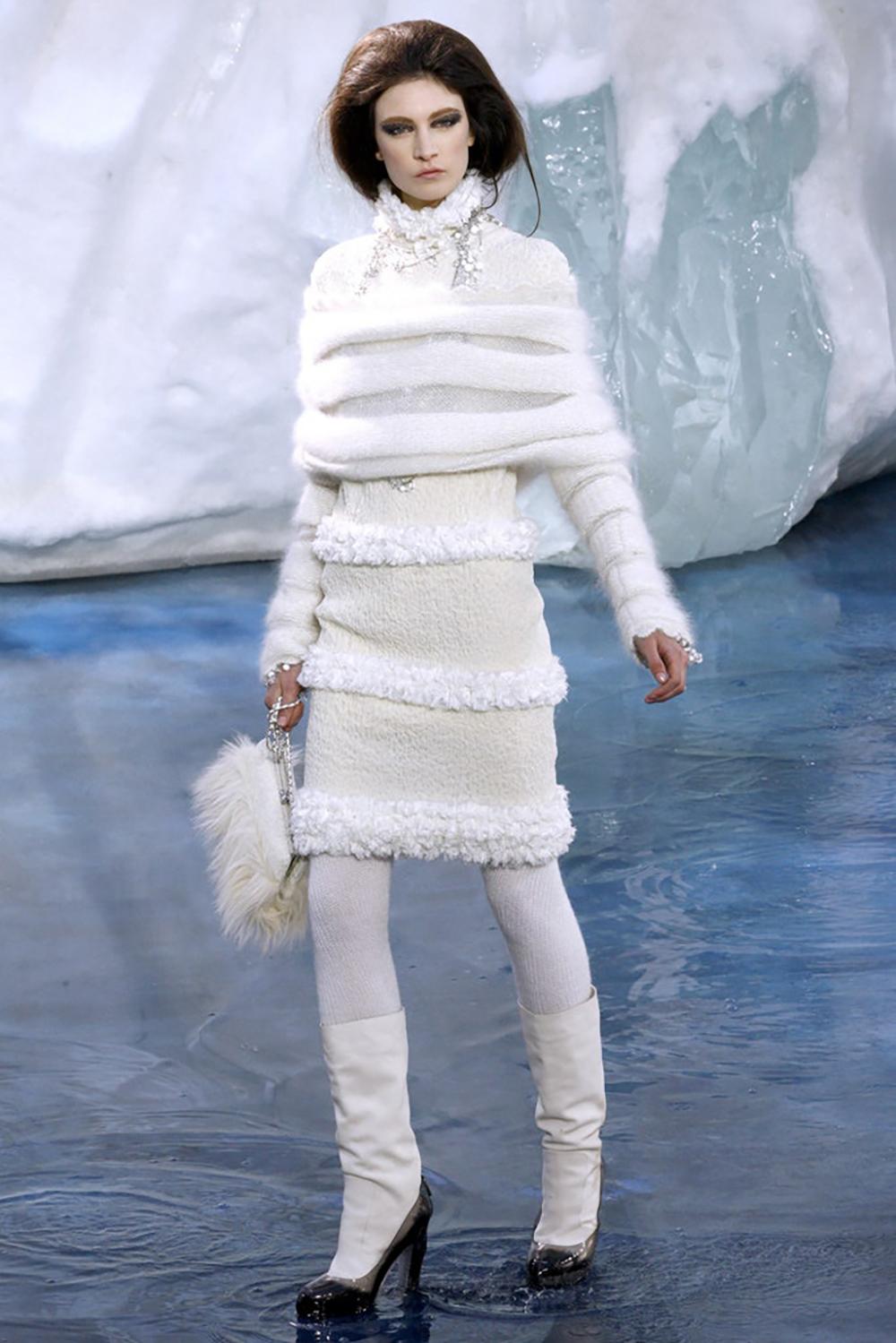 Chanel Luxurious Arctic Ice Collection Runway Jumper In Excellent Condition In Dubai, AE