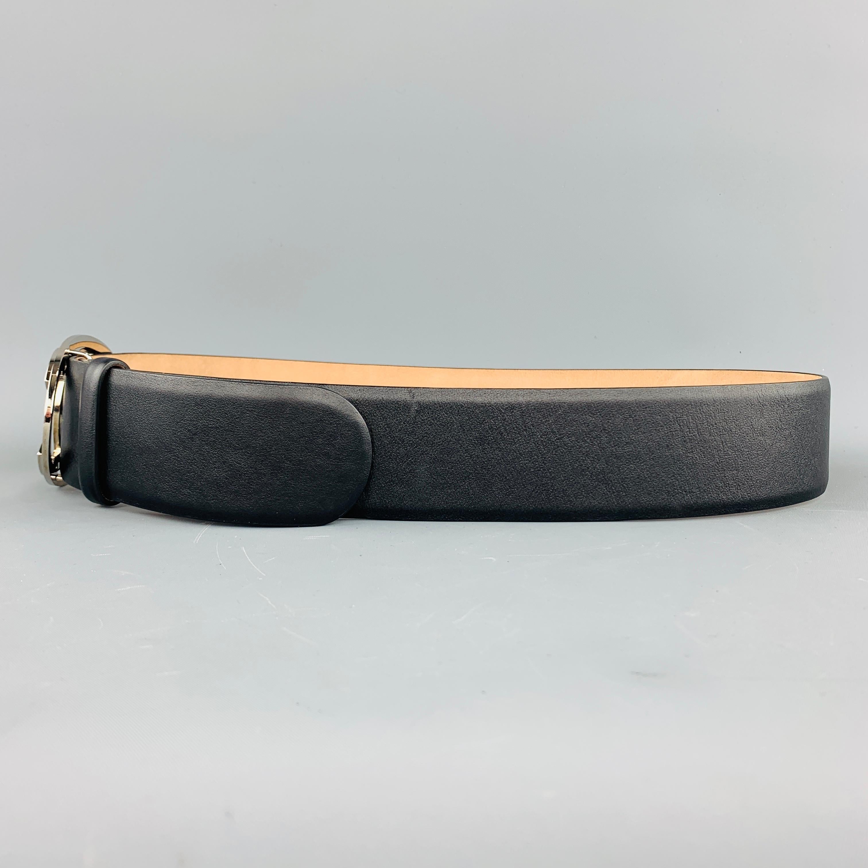 CHANEL M Black Leather Silver Tone CC Logo Oval Buckle Belt In Good Condition In San Francisco, CA