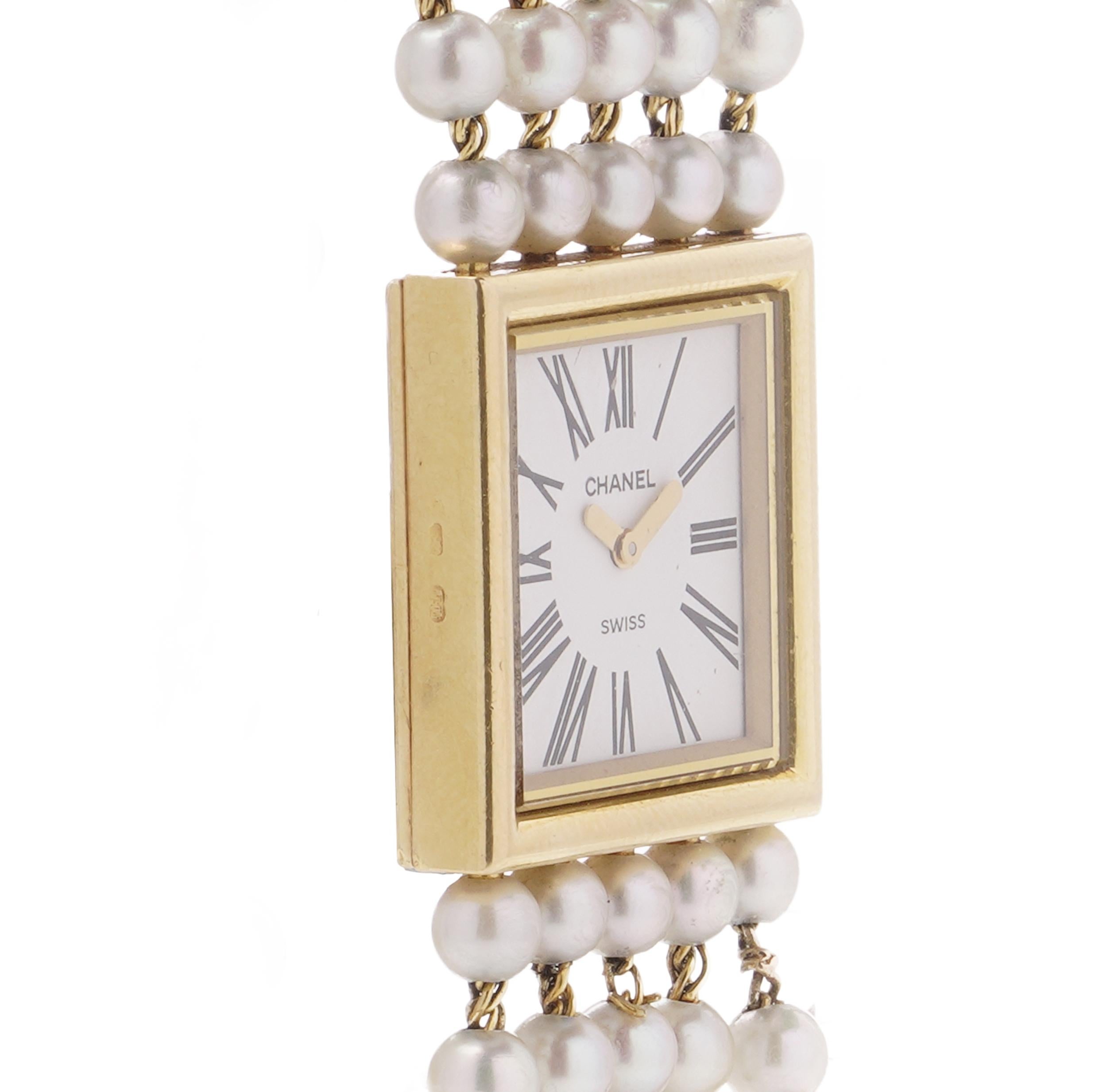 Chanel Mademoiselle 18kt Yellow Gold & Cultured Pearl Bracelet Quartz Bon état - En vente à Braintree, GB