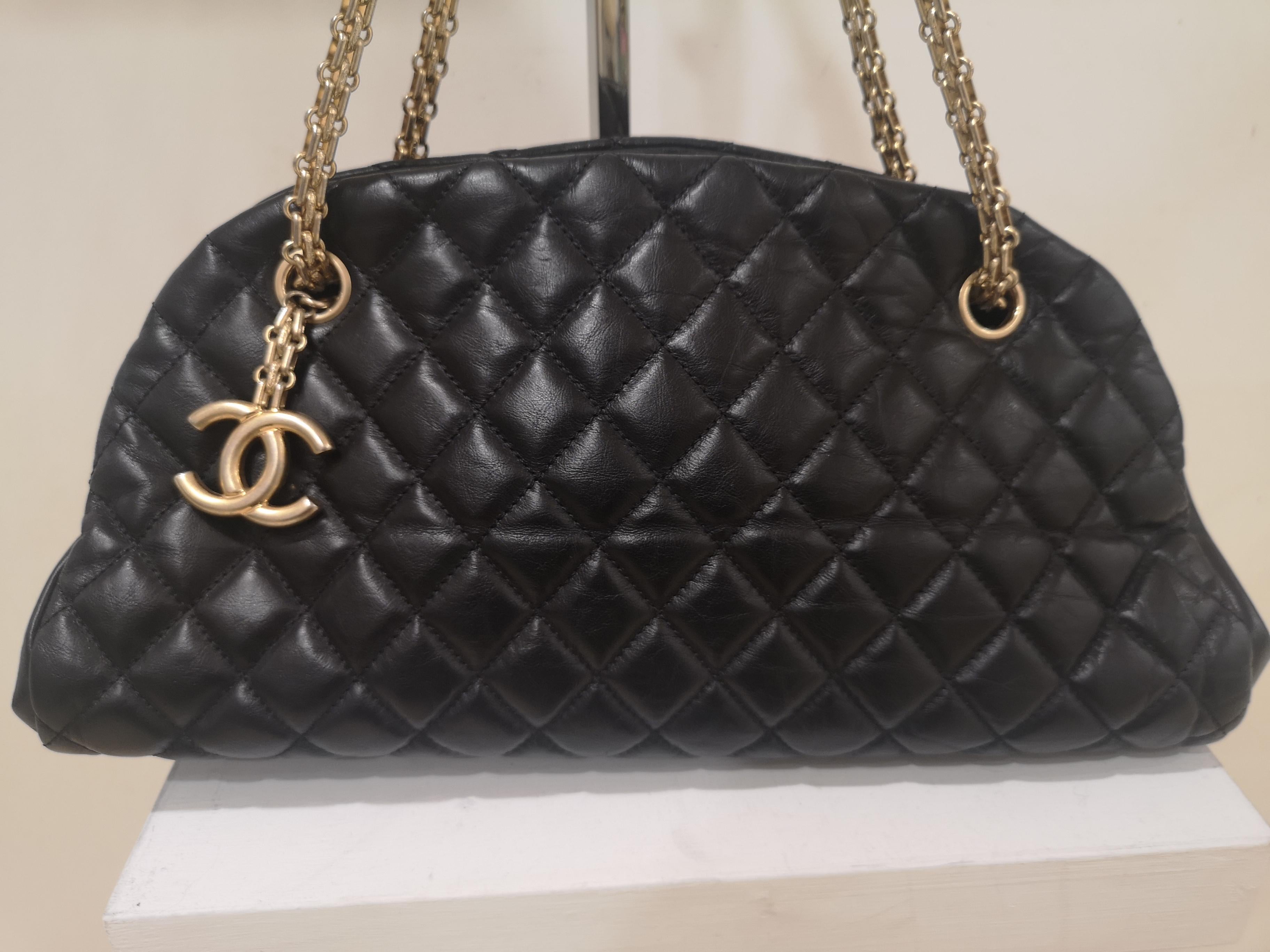Chanel mademoiselle black leather shoulder bag
Chanel black leather handbag with gold tone shoulder strap and CC logo on the front
Measurements: 
Width: 34 cm
Height: 16 cm
Depth: 16 cm