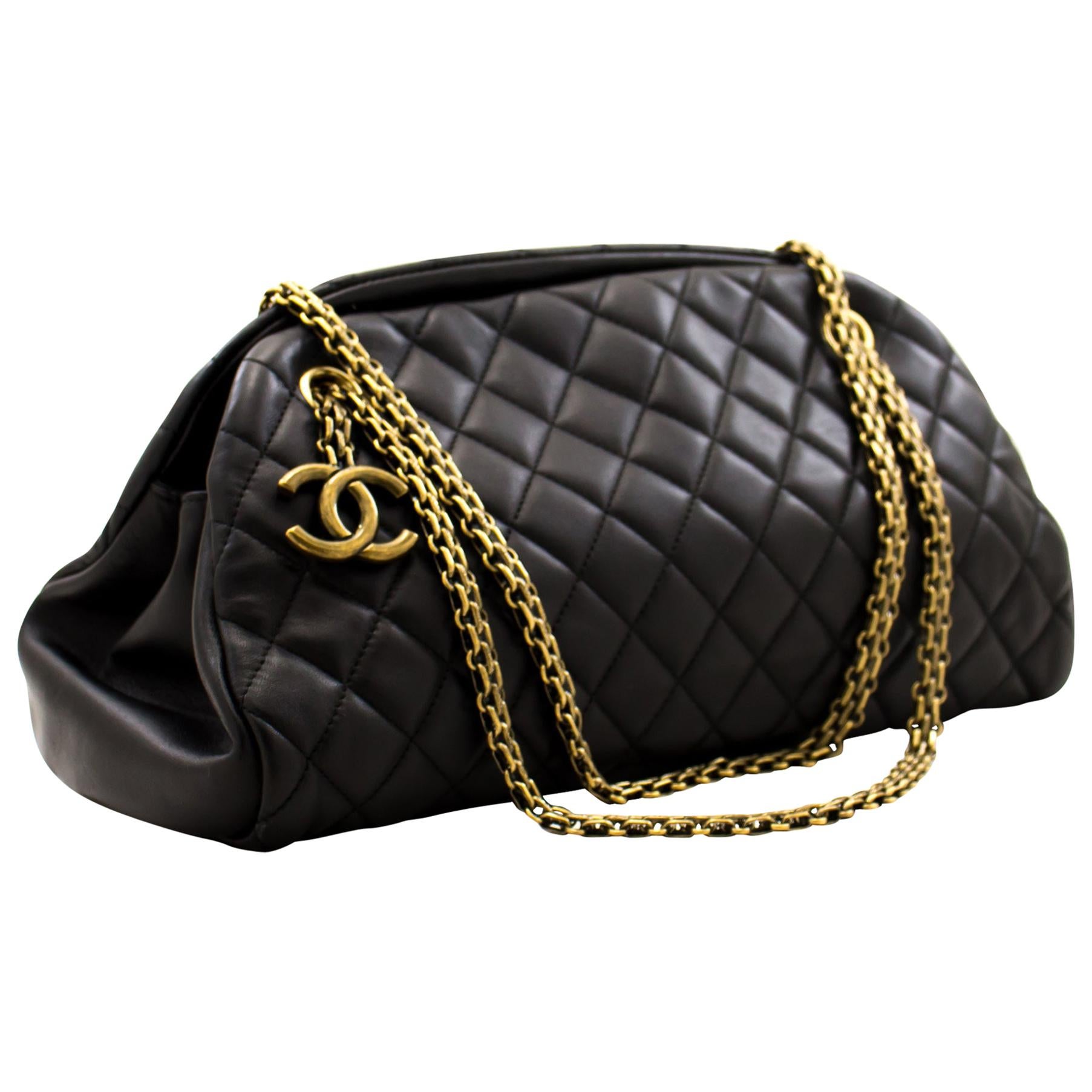 black chanel trendy bag