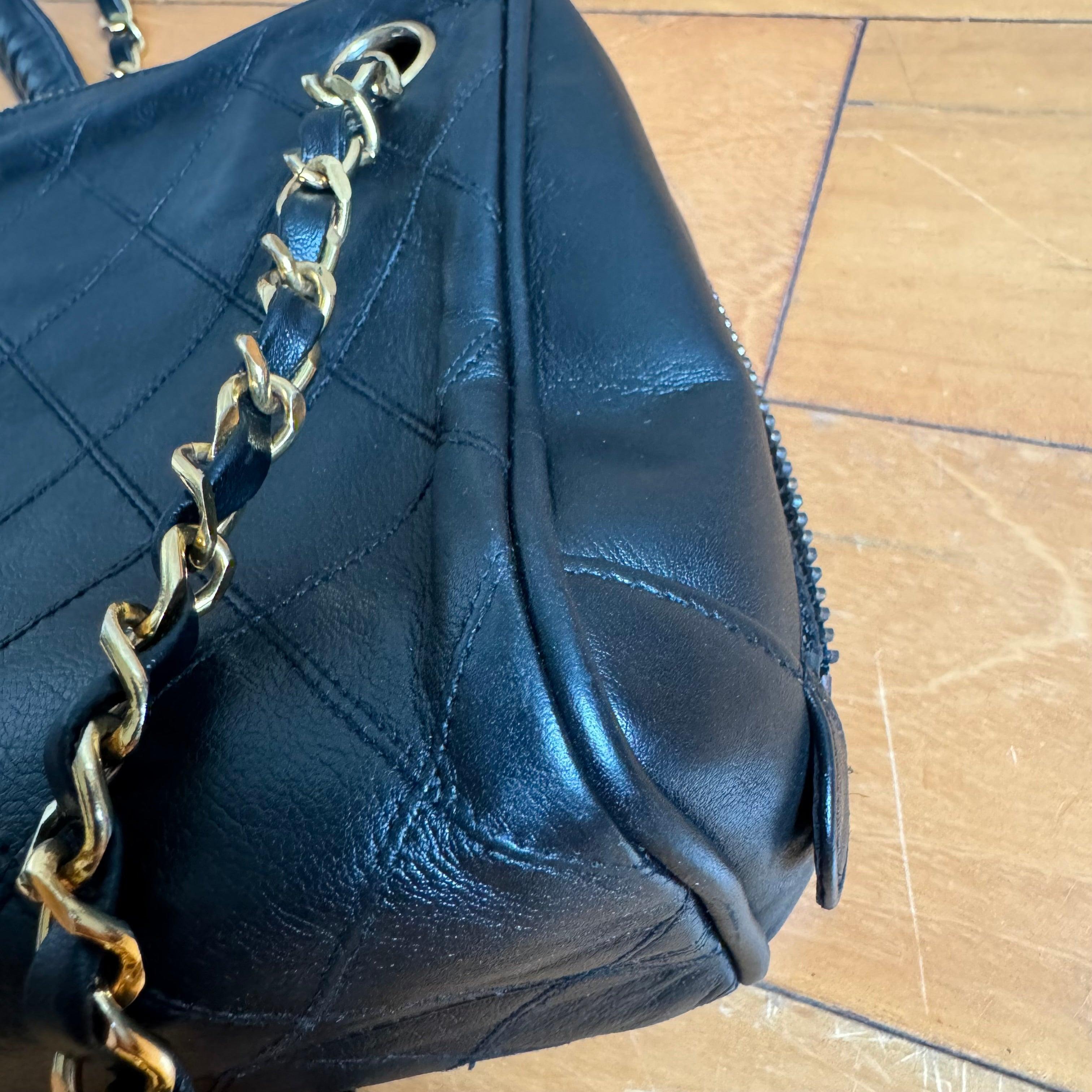 Chanel Mademoiselle Camera Bag Black Double Gold Chain, 1986-1988 For Sale 6