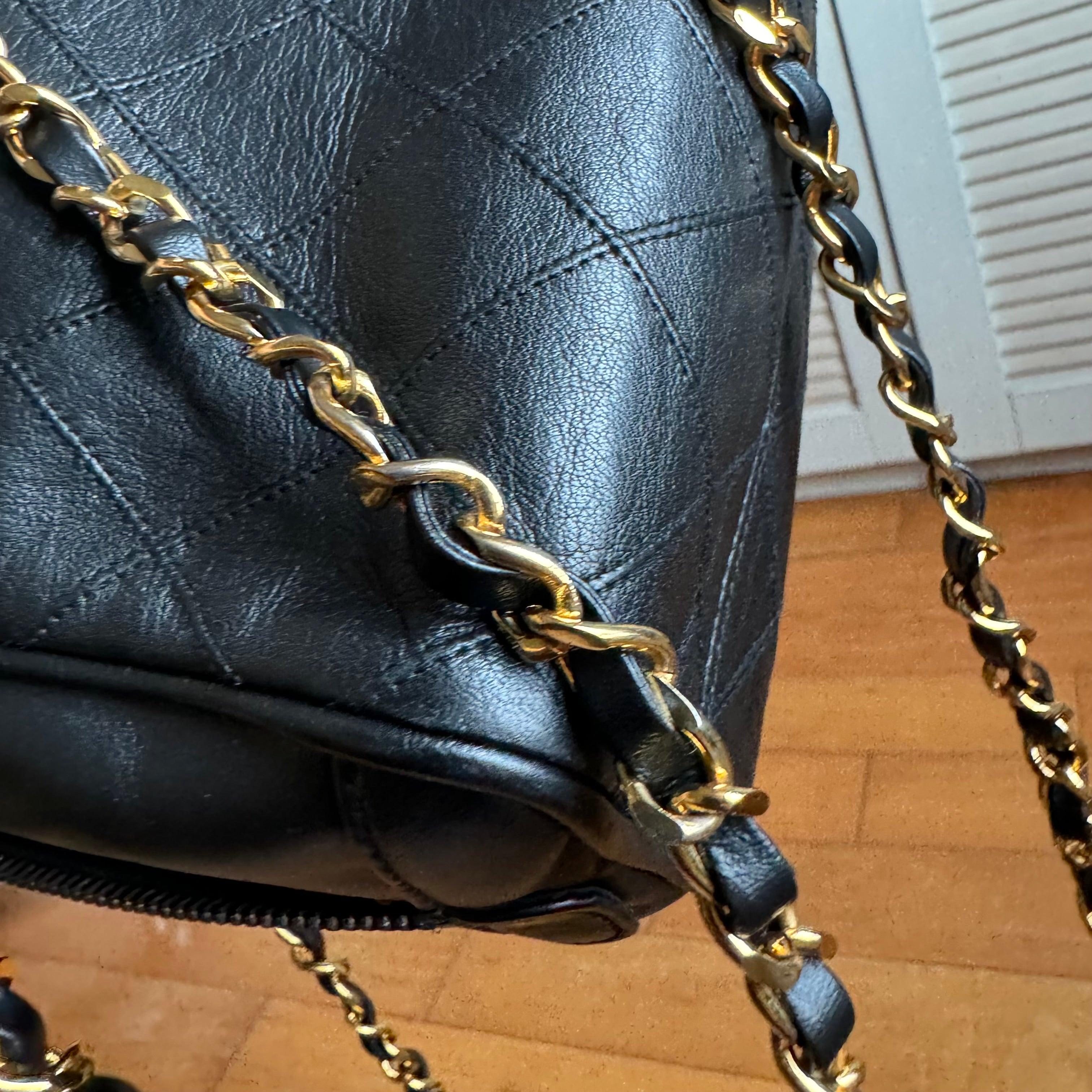 Chanel Mademoiselle Camera Bag Black Double Gold Chain, 1986-1988 For Sale 9